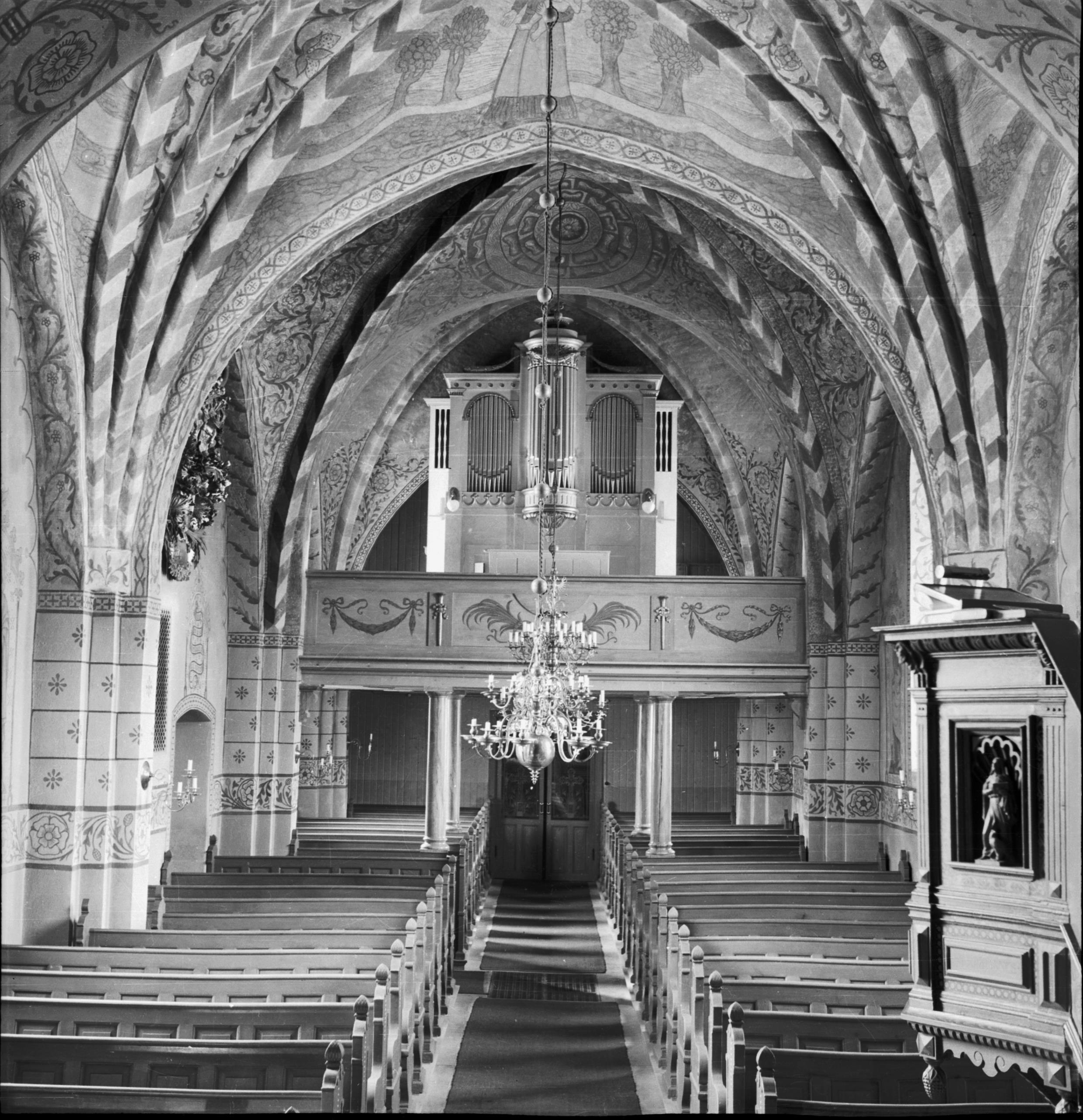 Ivar Schnell, Husby-Rekarne kyrka