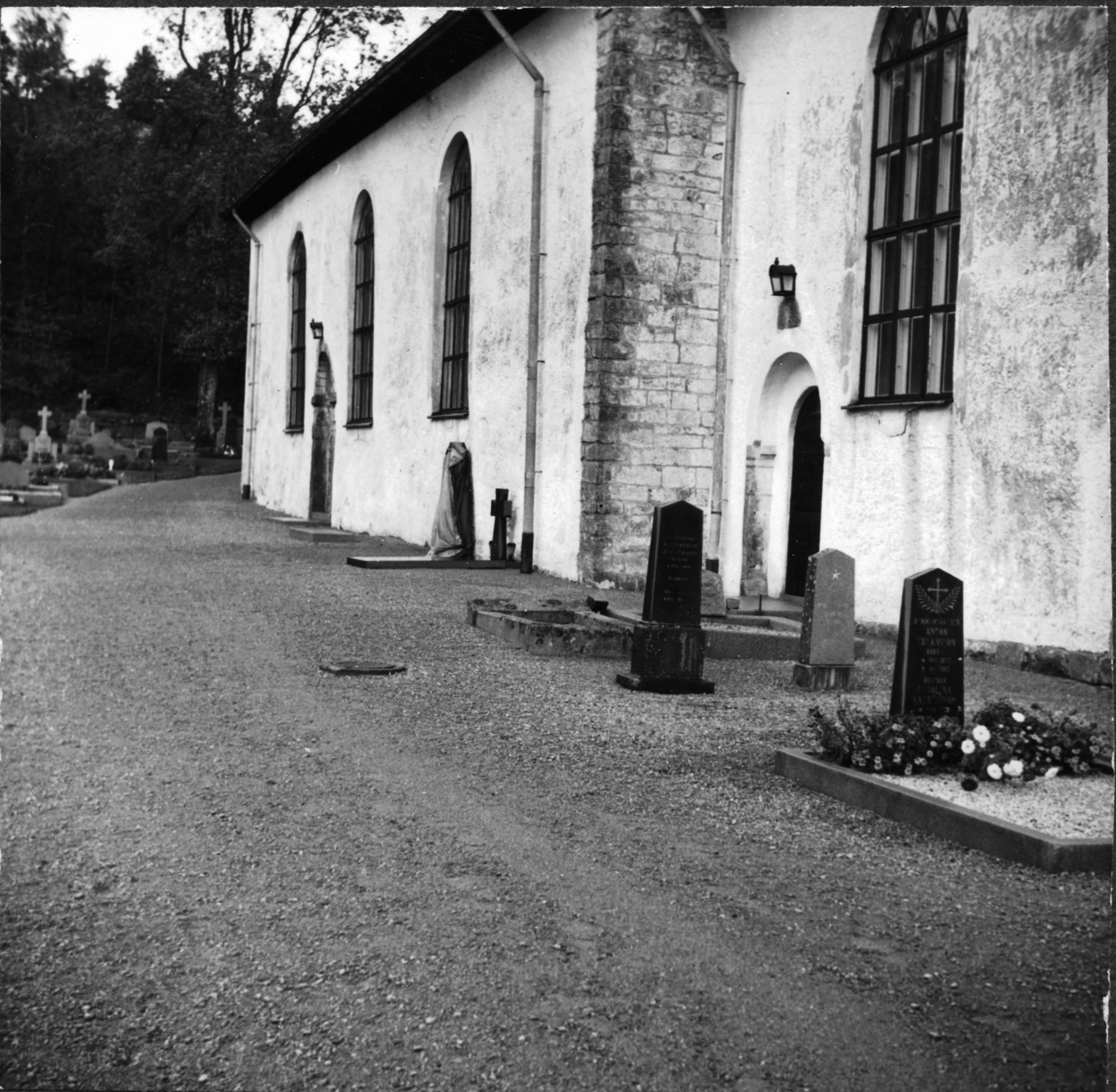 Åke Fredsjö, Skee kyrka