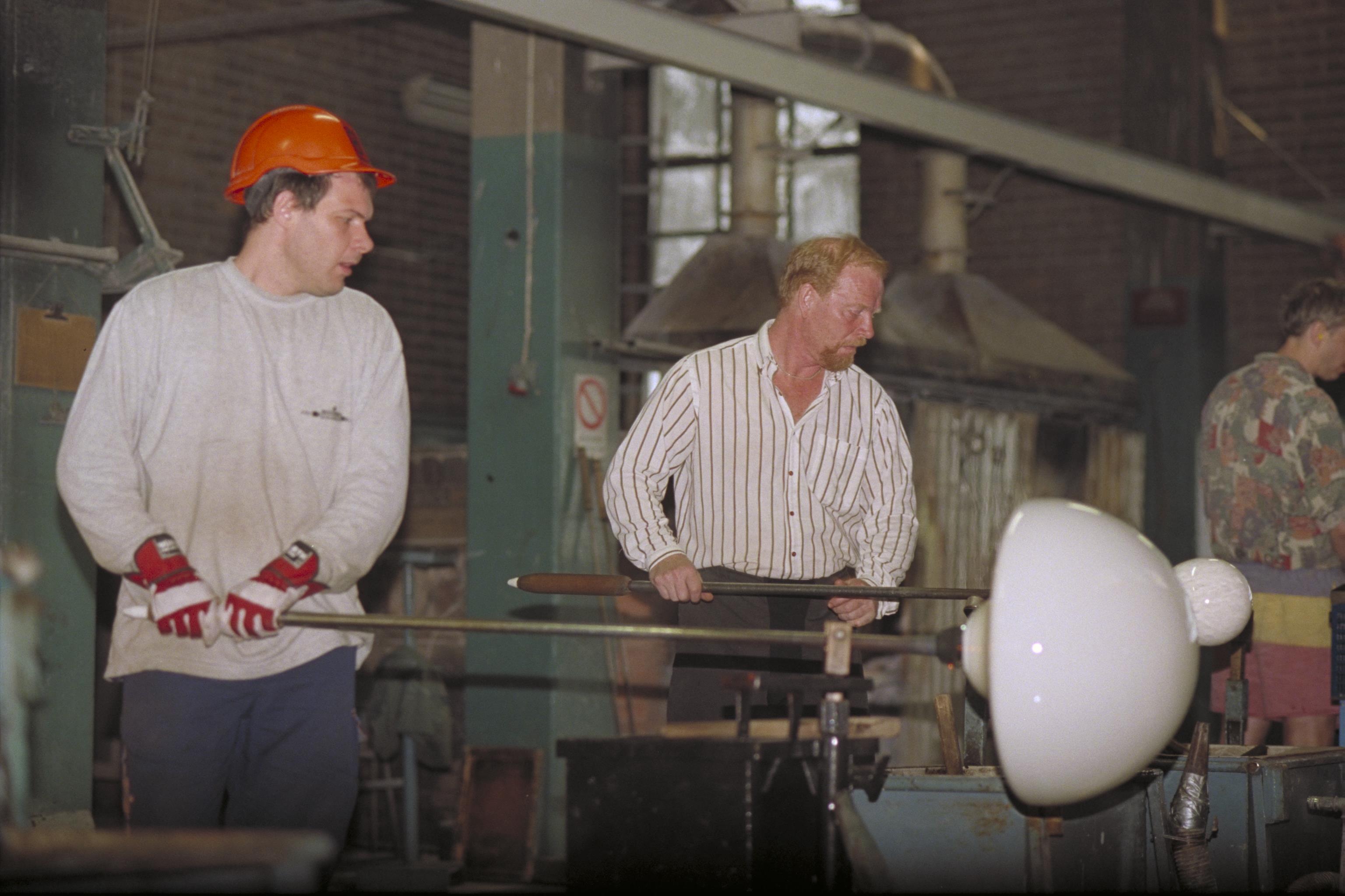 Bengt A Lundberg, Rosdala glasbruk