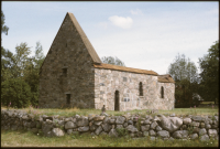 Fänneslunda kyrkoruin