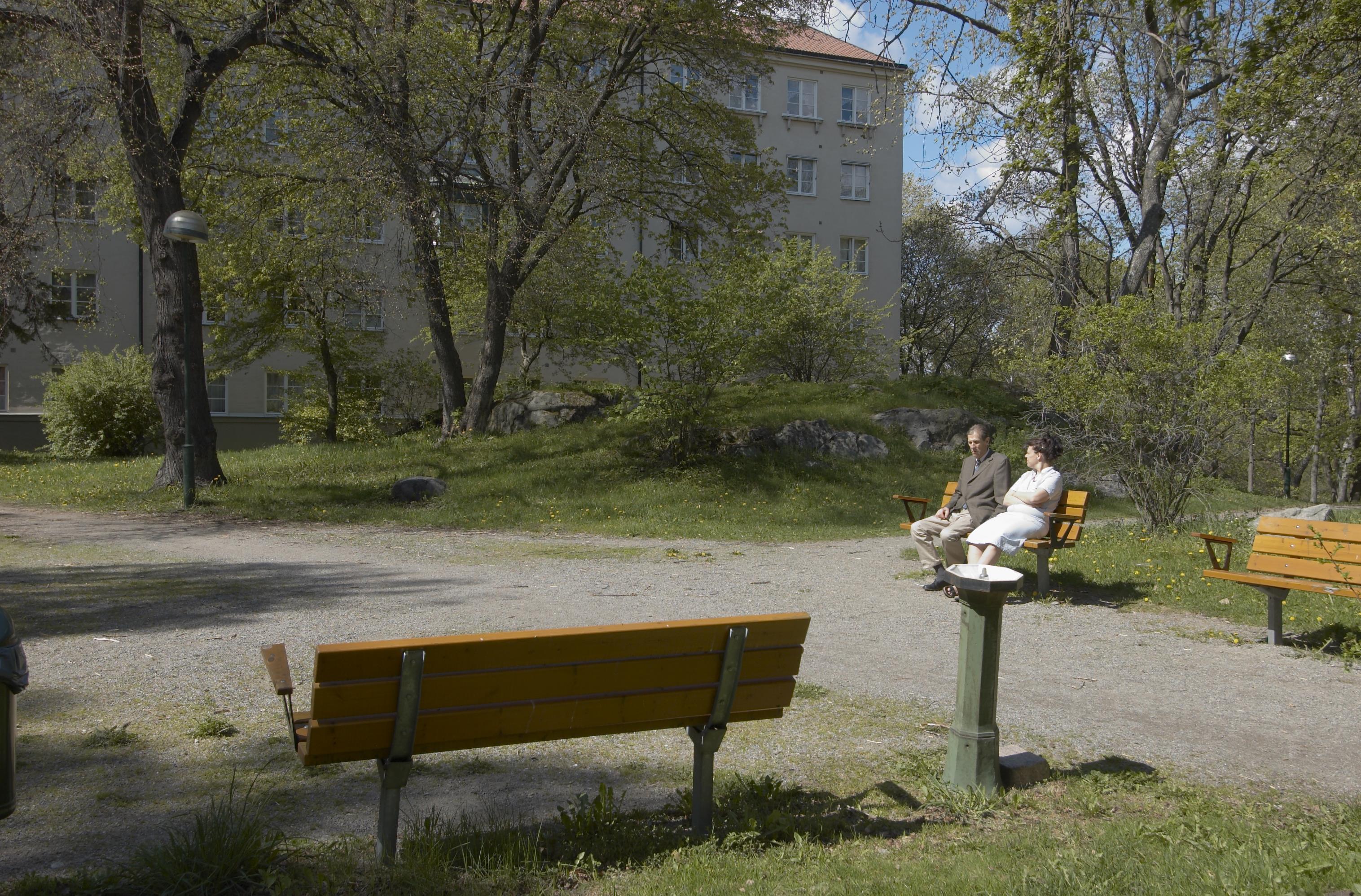 Bengt A Lundberg, Fredhäll