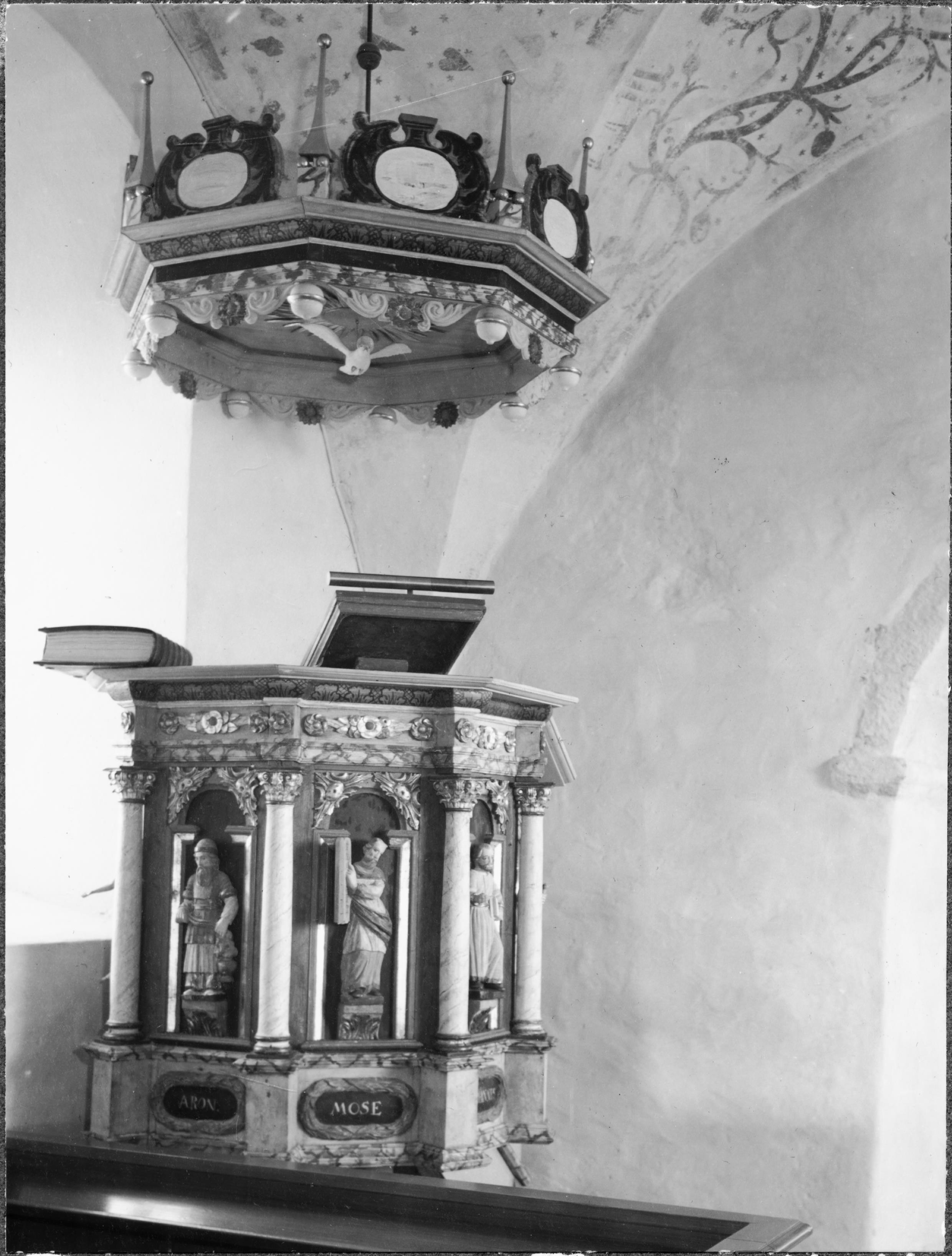 Olle Hellström, Kållands-Åsaka kyrka