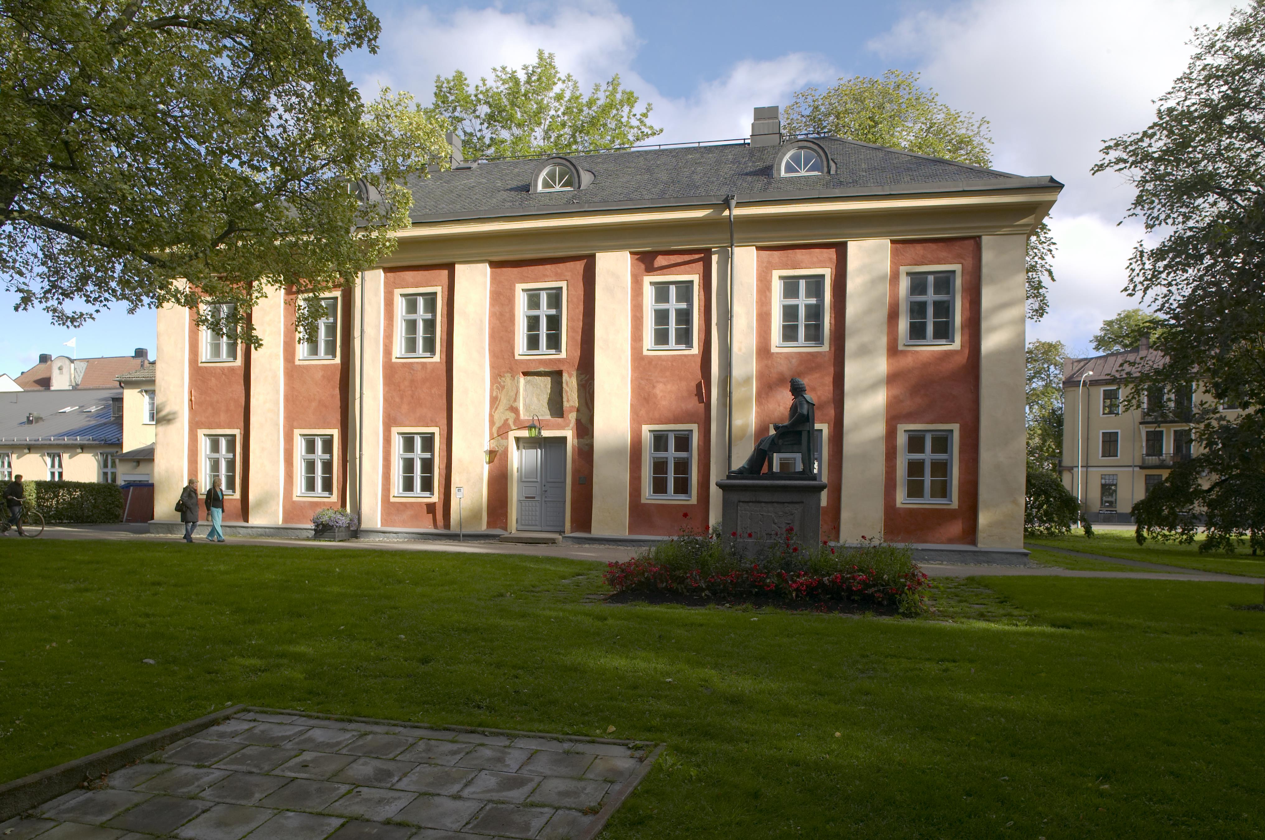 Bengt A Lundberg, Karolinerhuset i Växjö