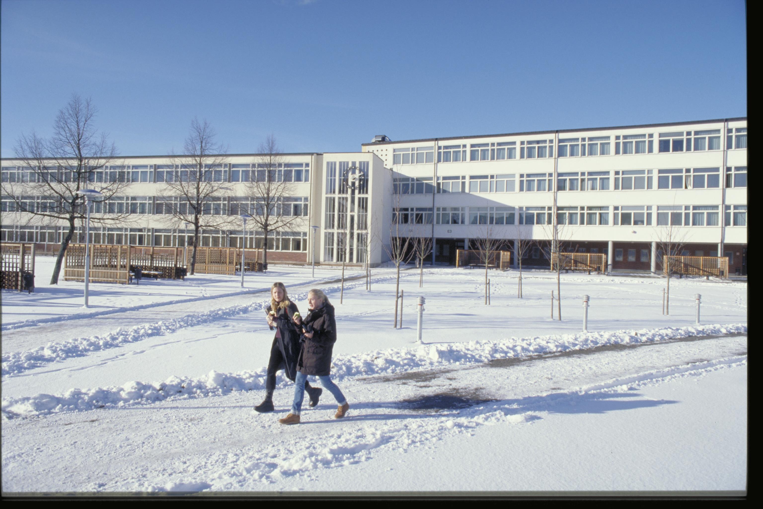 Bengt A Lundberg, Kärrtorps gymnasium