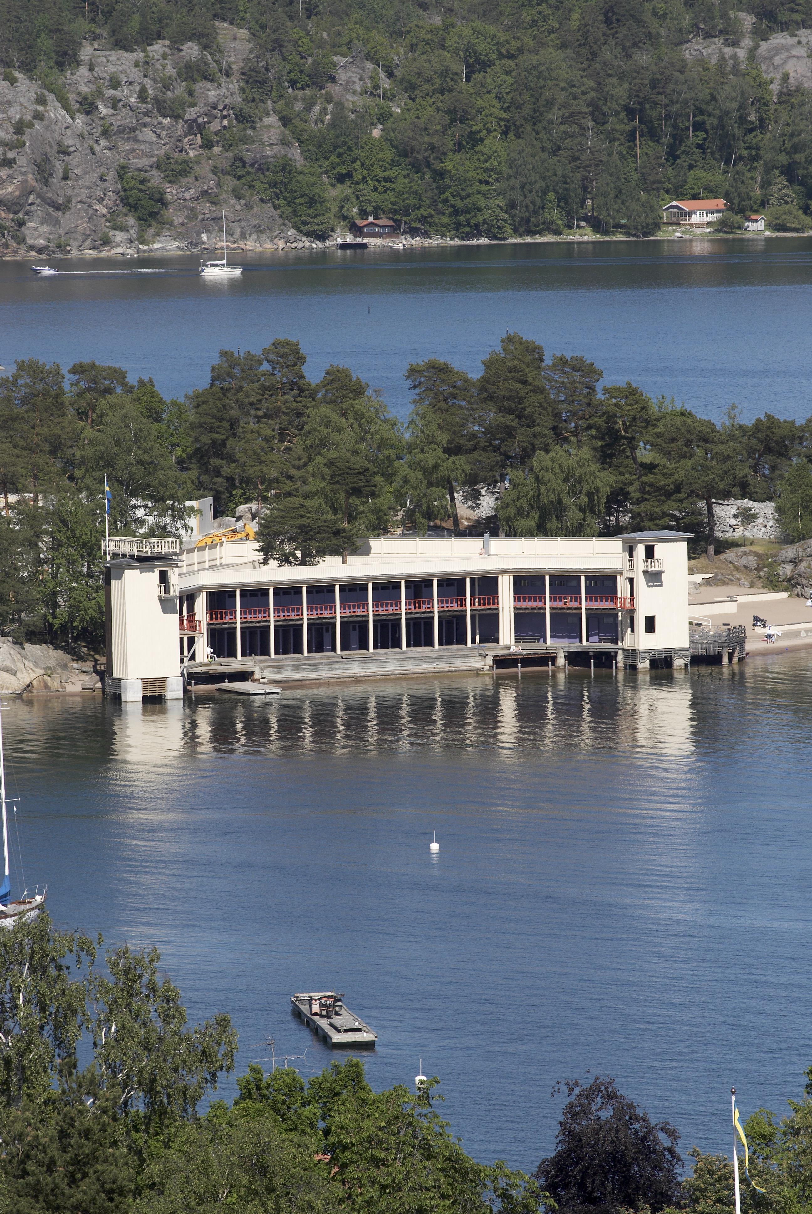 Bengt A Lundberg, Kallbadhuset i Saltsjöbaden