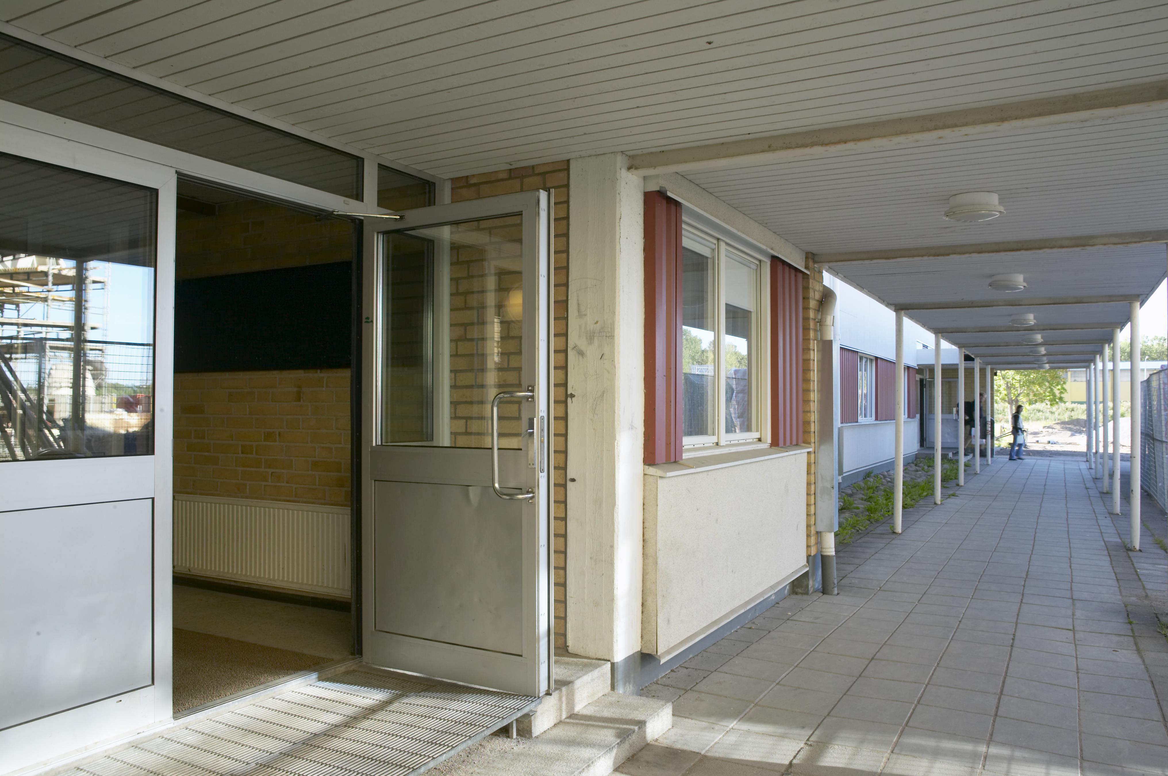 Bengt A Lundberg, Åsvallaskolan