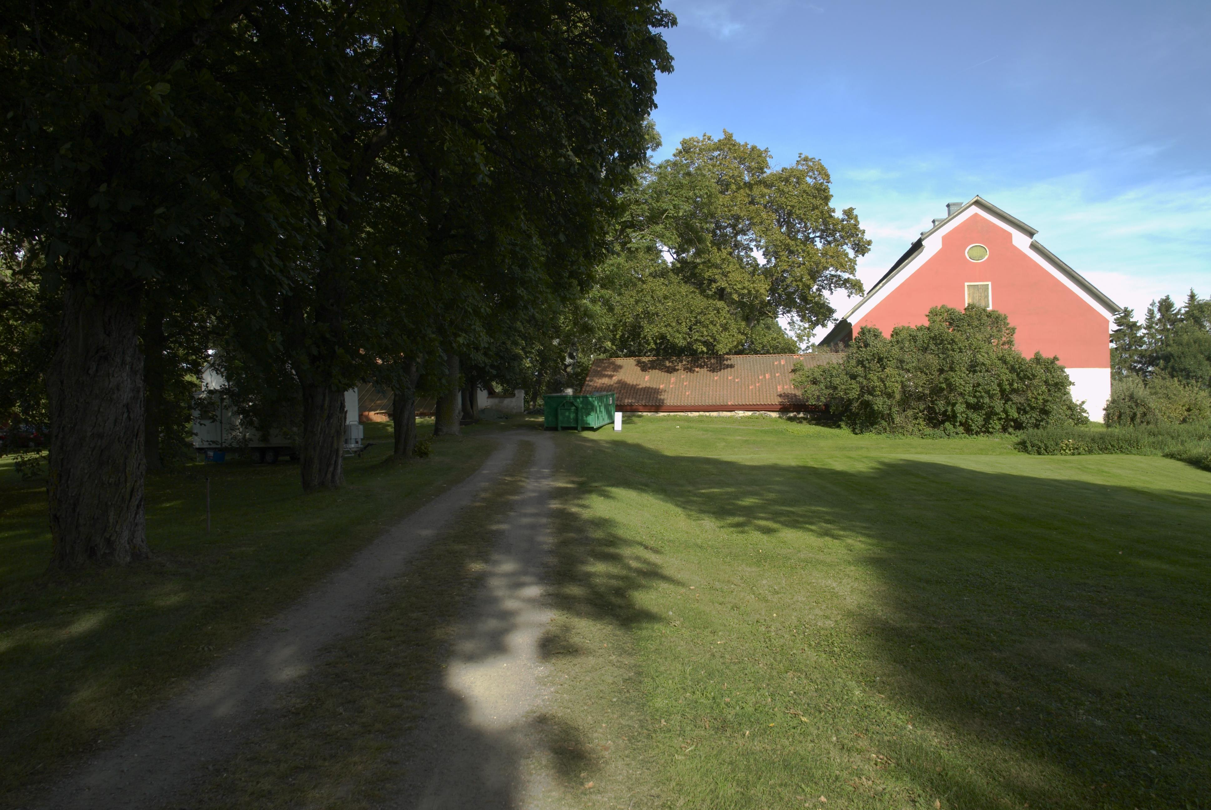 Bengt A Lundberg, Tuna kungsgård