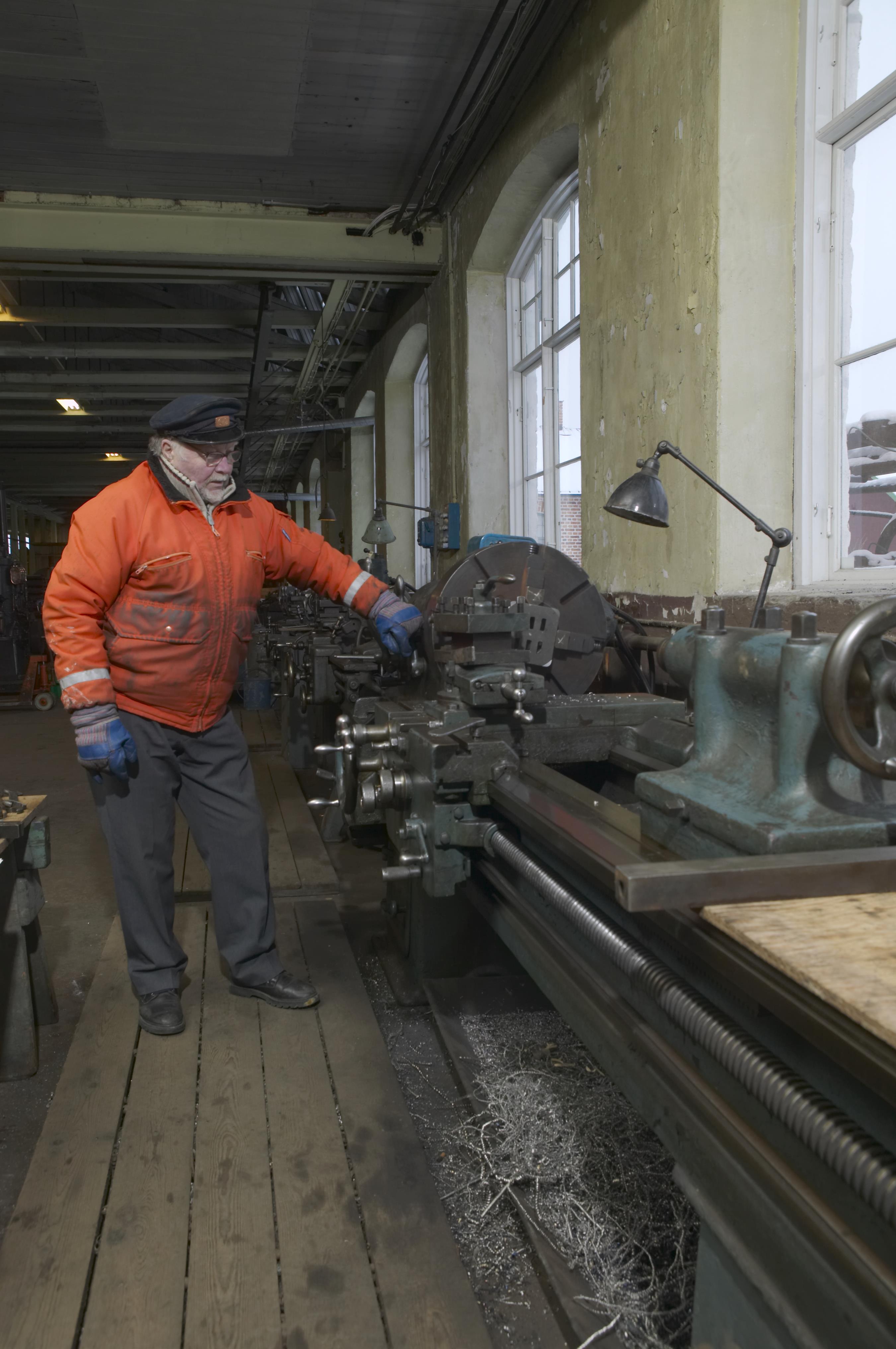 Bengt A Lundberg, Pythagoras motorfabrik