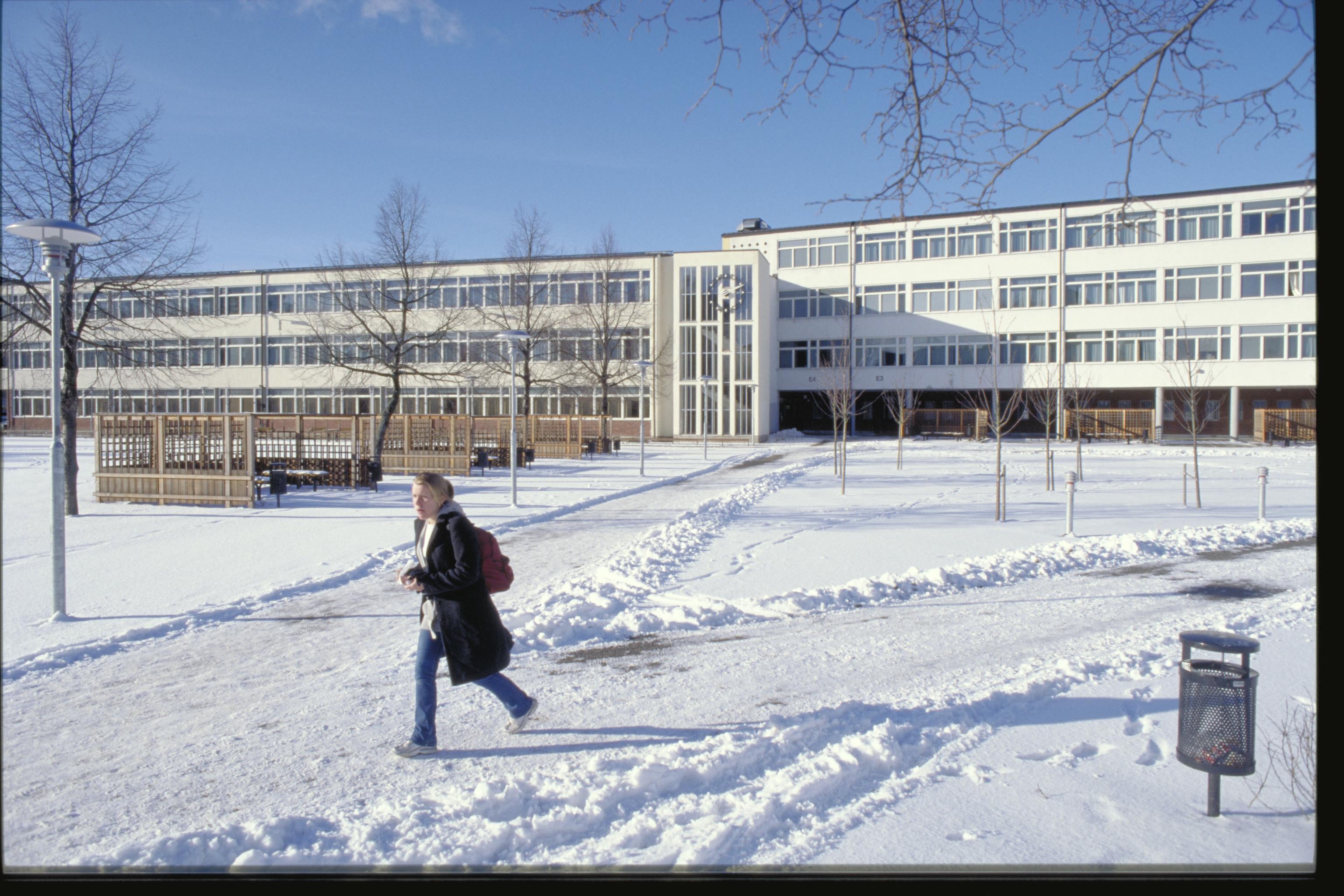 Bengt A Lundberg, Kärrtorps gymnasium