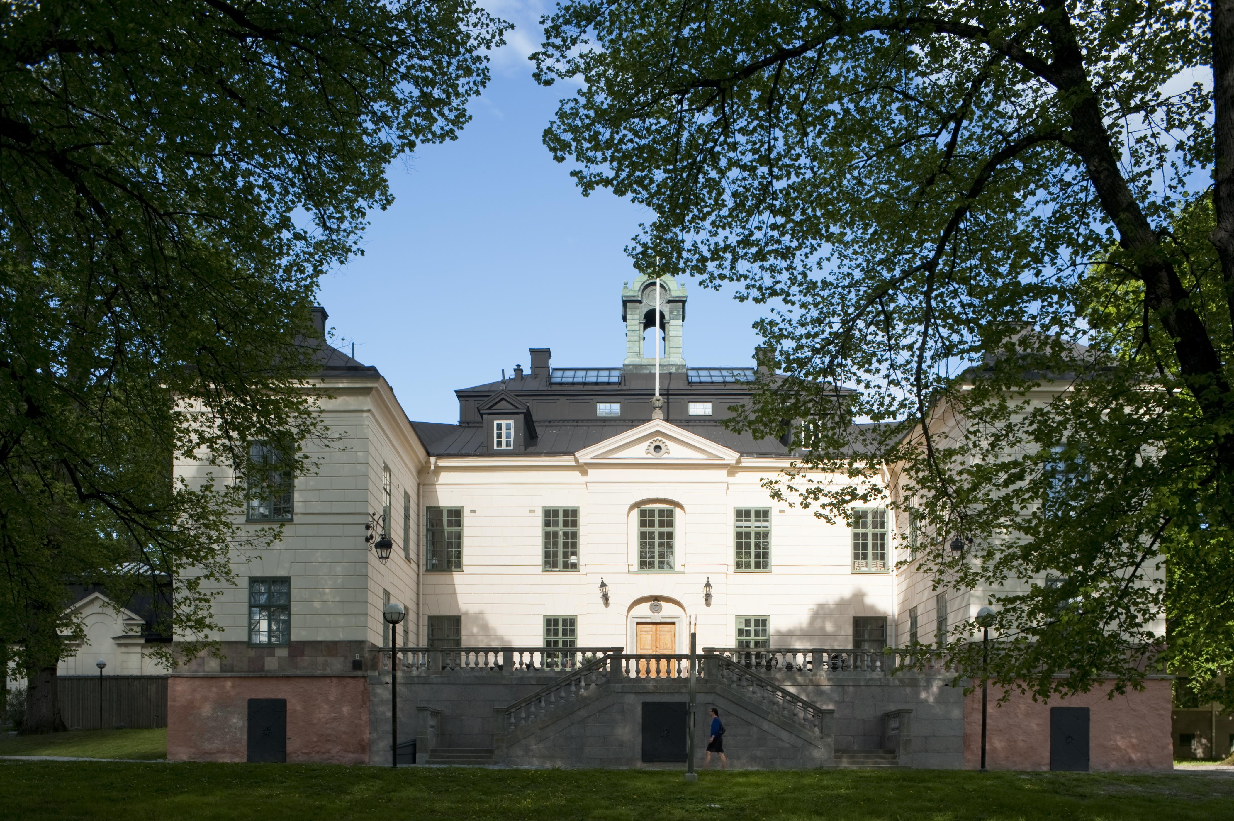 Bengt A Lundberg, Näsby slott