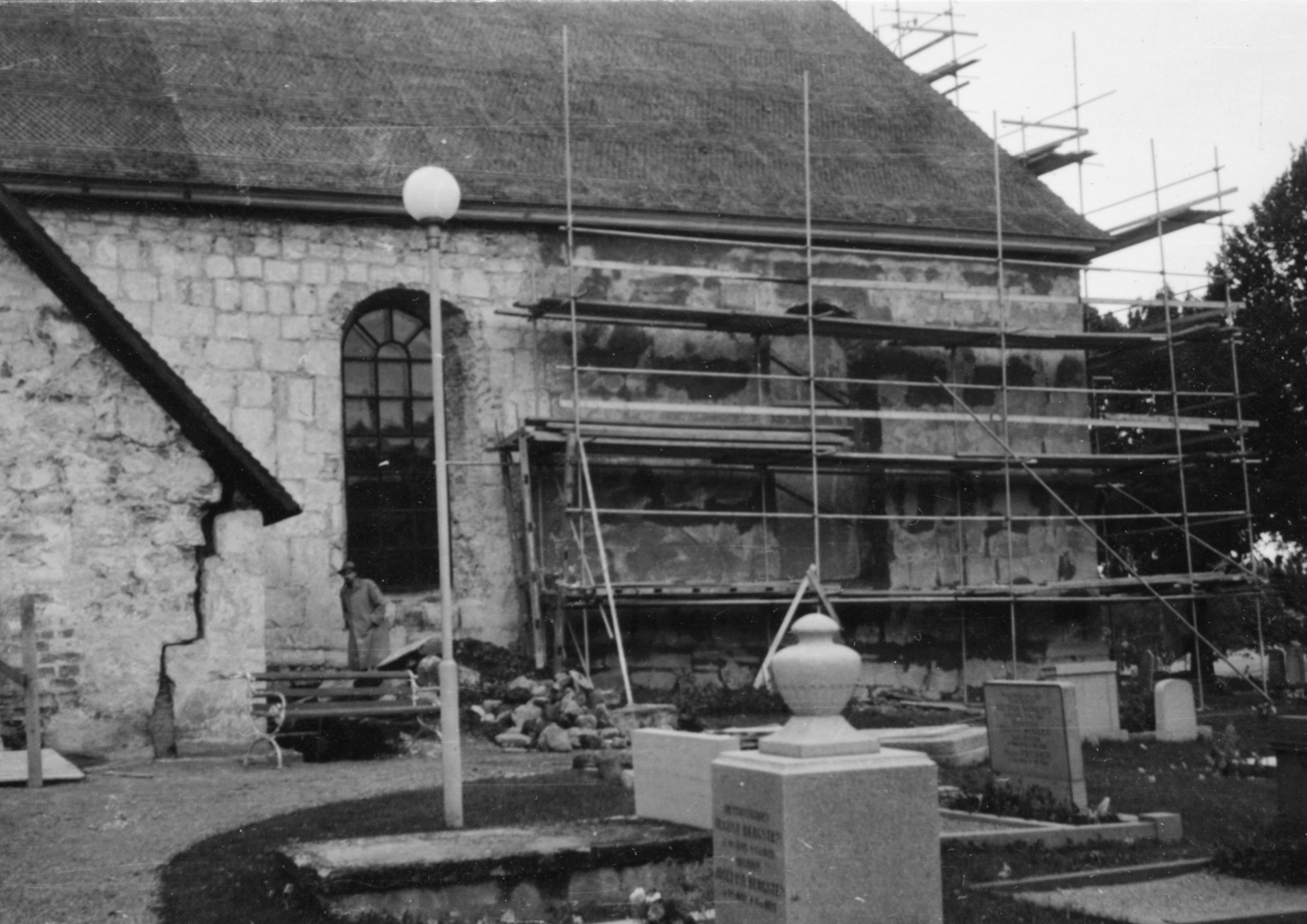 Bertil Waldén, Viby kyrka
