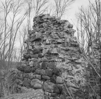 Skokloster, Flasta kyrkoruin, Flasta Mur