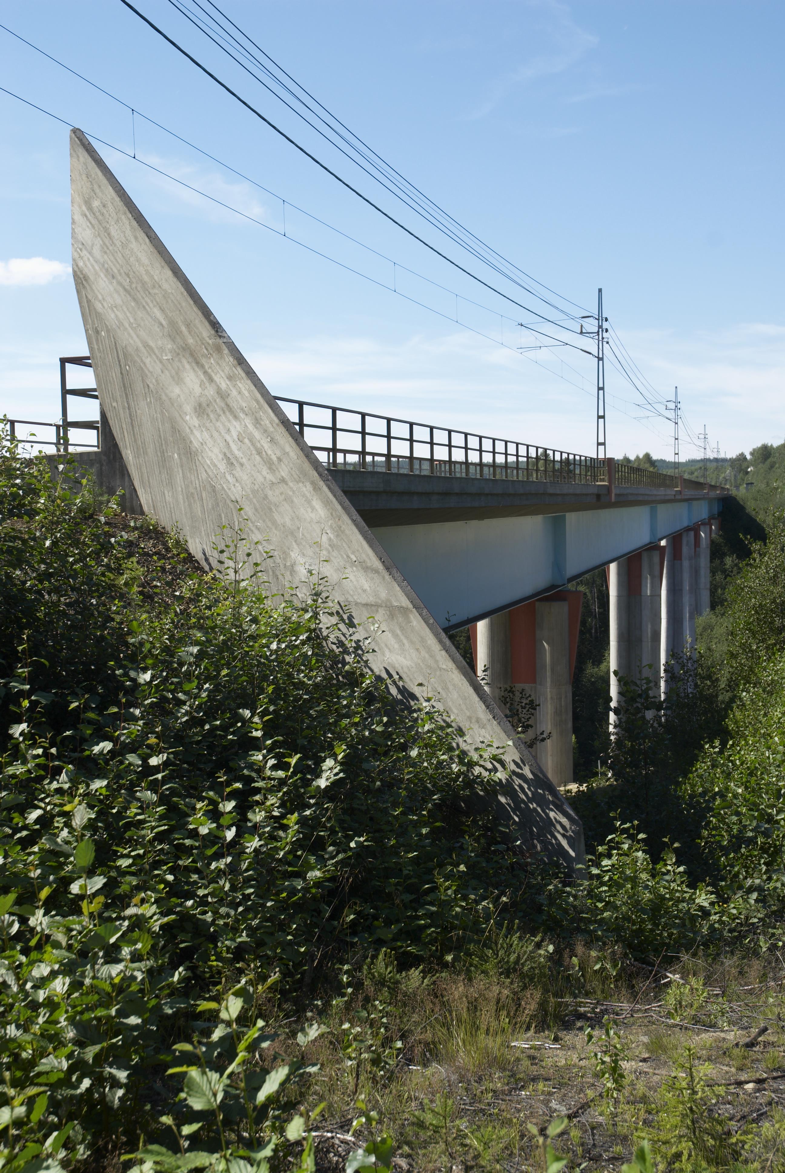 Bengt A Lundberg, Tallbergsbron