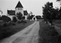 Persnäs kyrka