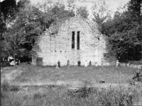 Edsberg, Riseberga klosterruin