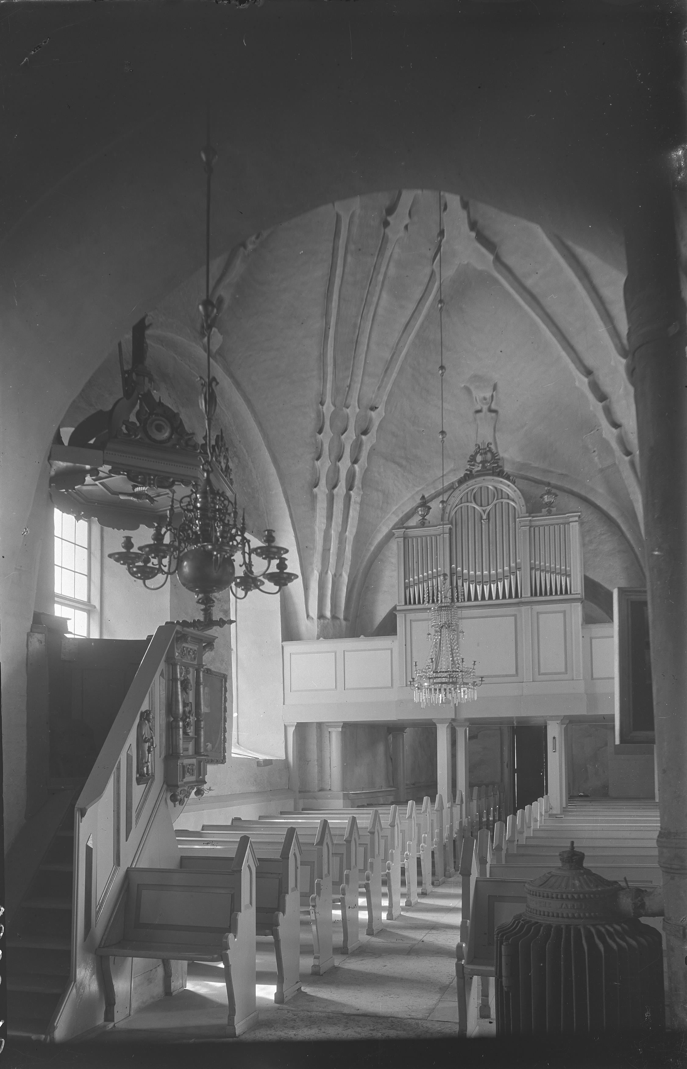 Sigurd Wallin, Halla kyrka