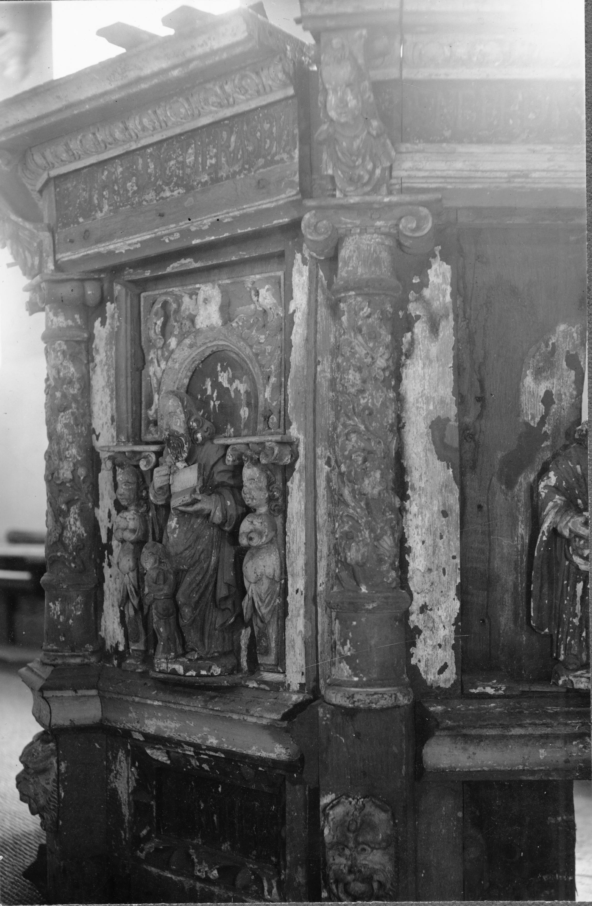 Olle Hellström, Erska kyrka
