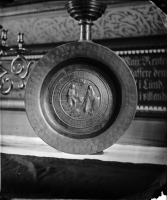 Image of DR EM85;438C