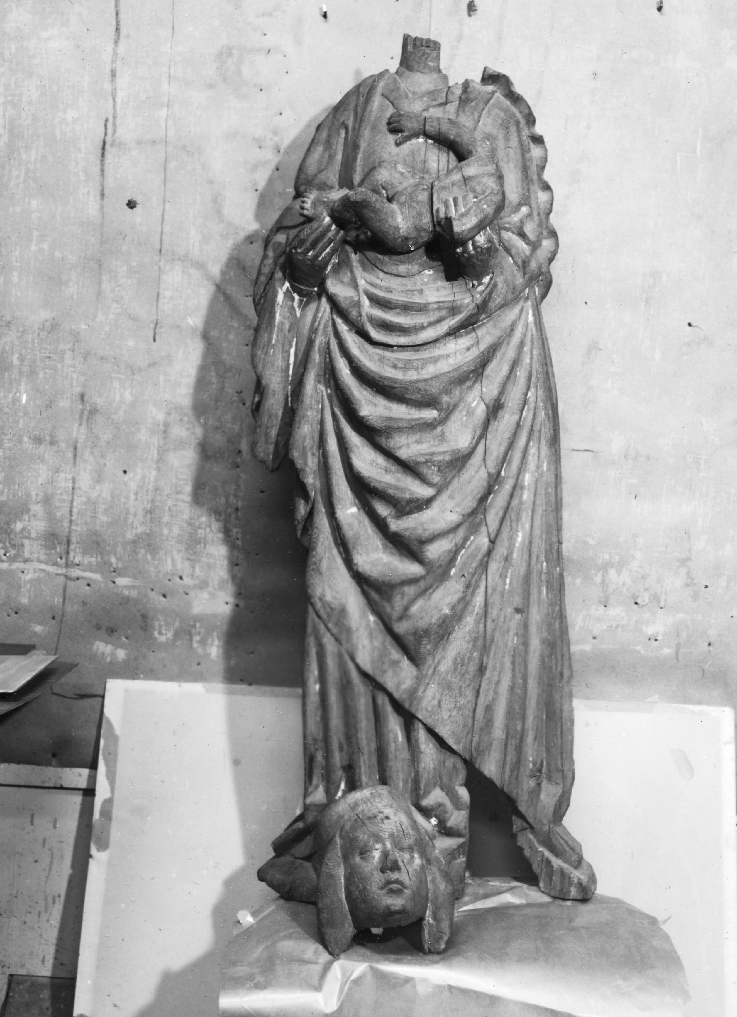 Olle Hellström, Viby kyrka