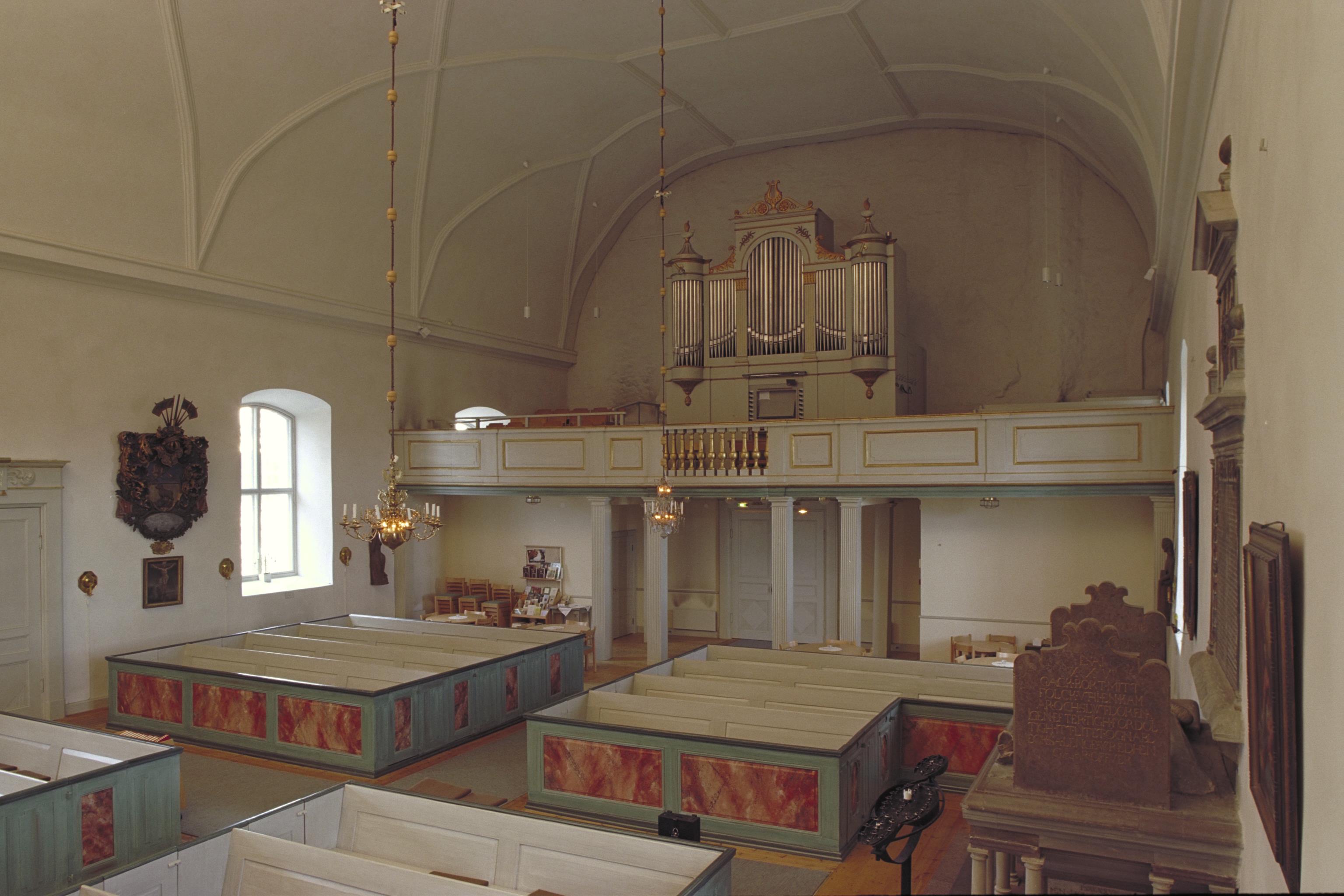Bengt A Lundberg, Hölö kyrka