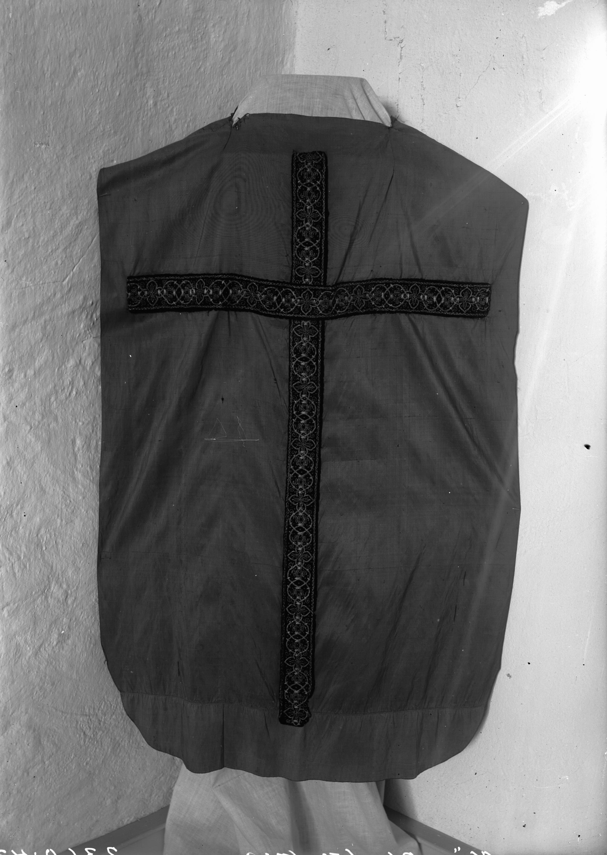 Bertil Waldén, Almby kyrka