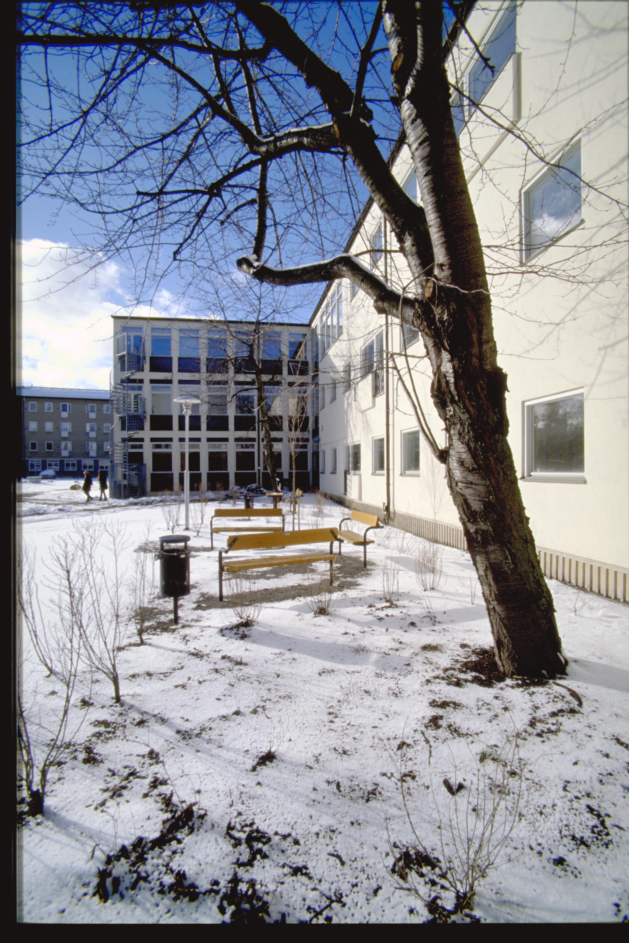Bengt A Lundberg, Kärrtorps gymnasium