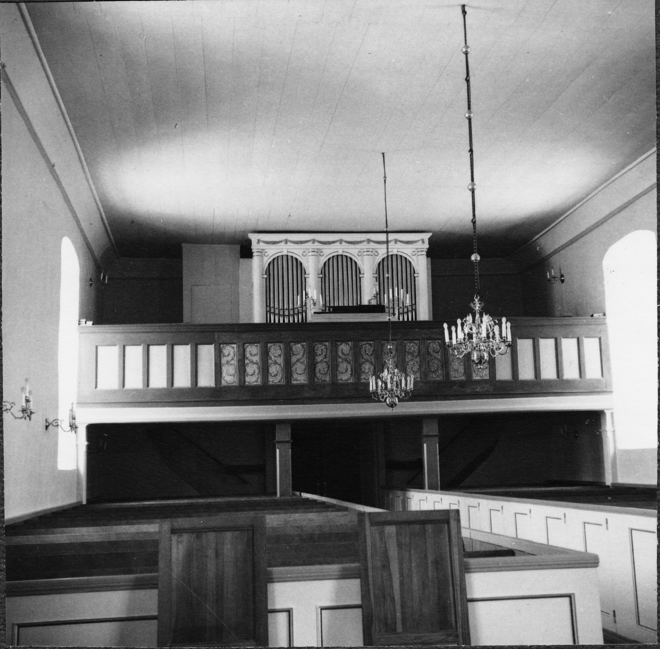 Adolf Niklasson, Ledsjö kyrka