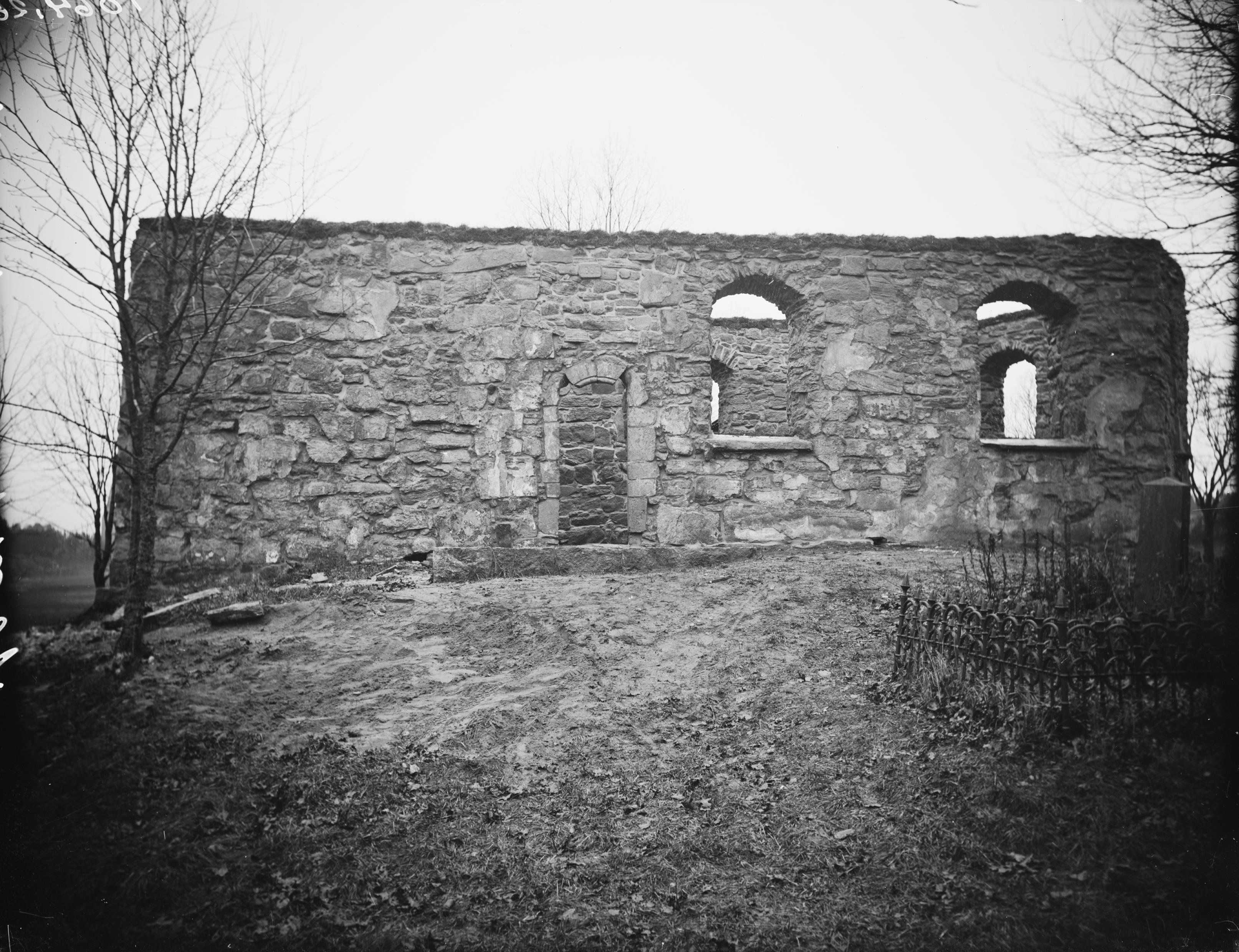 Axel Forssén, Södra Härene kyrkoruin