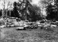 Skog, Sankt Olofs kapellruin