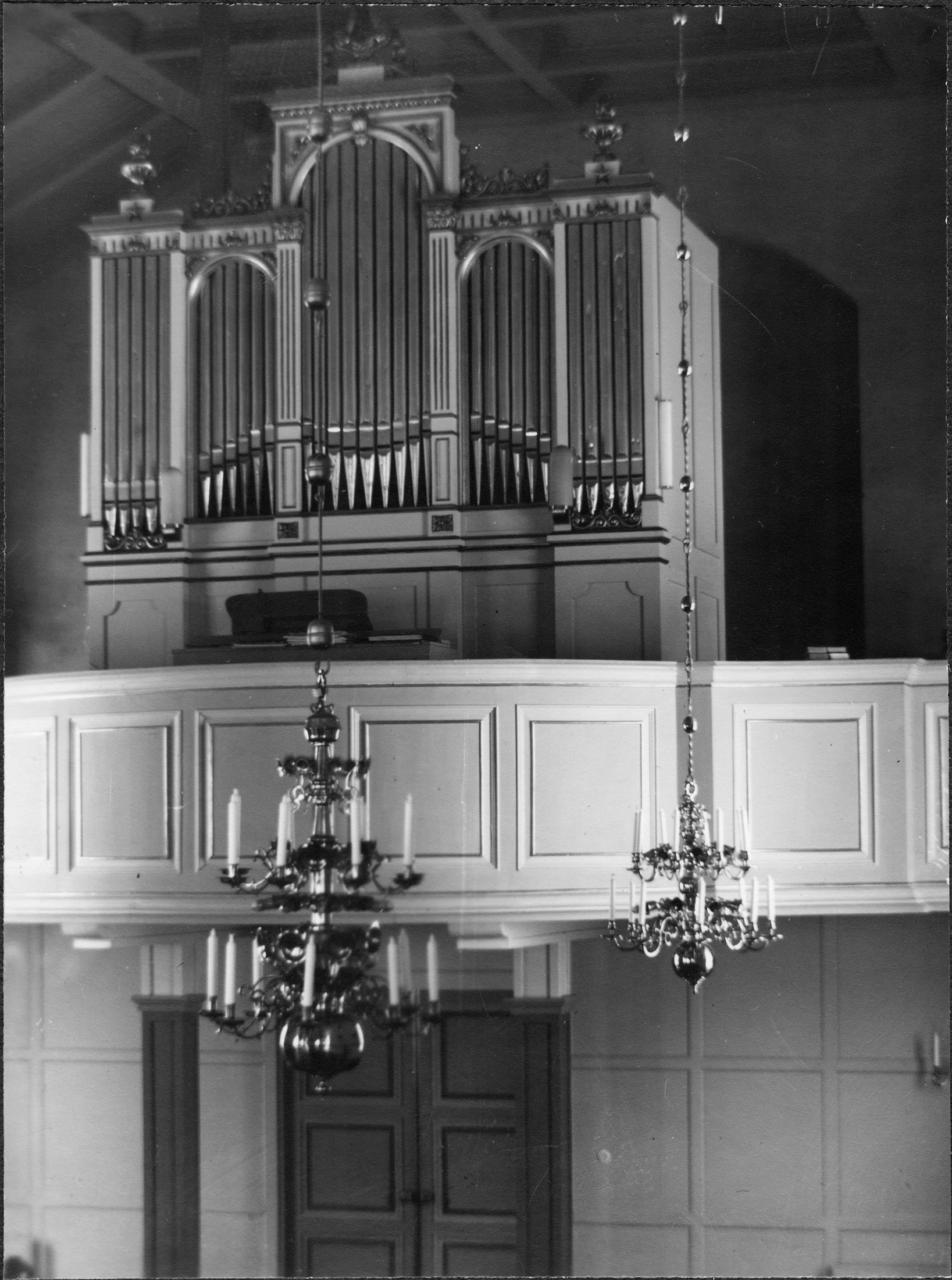Adolf Niklasson, Varola kyrka