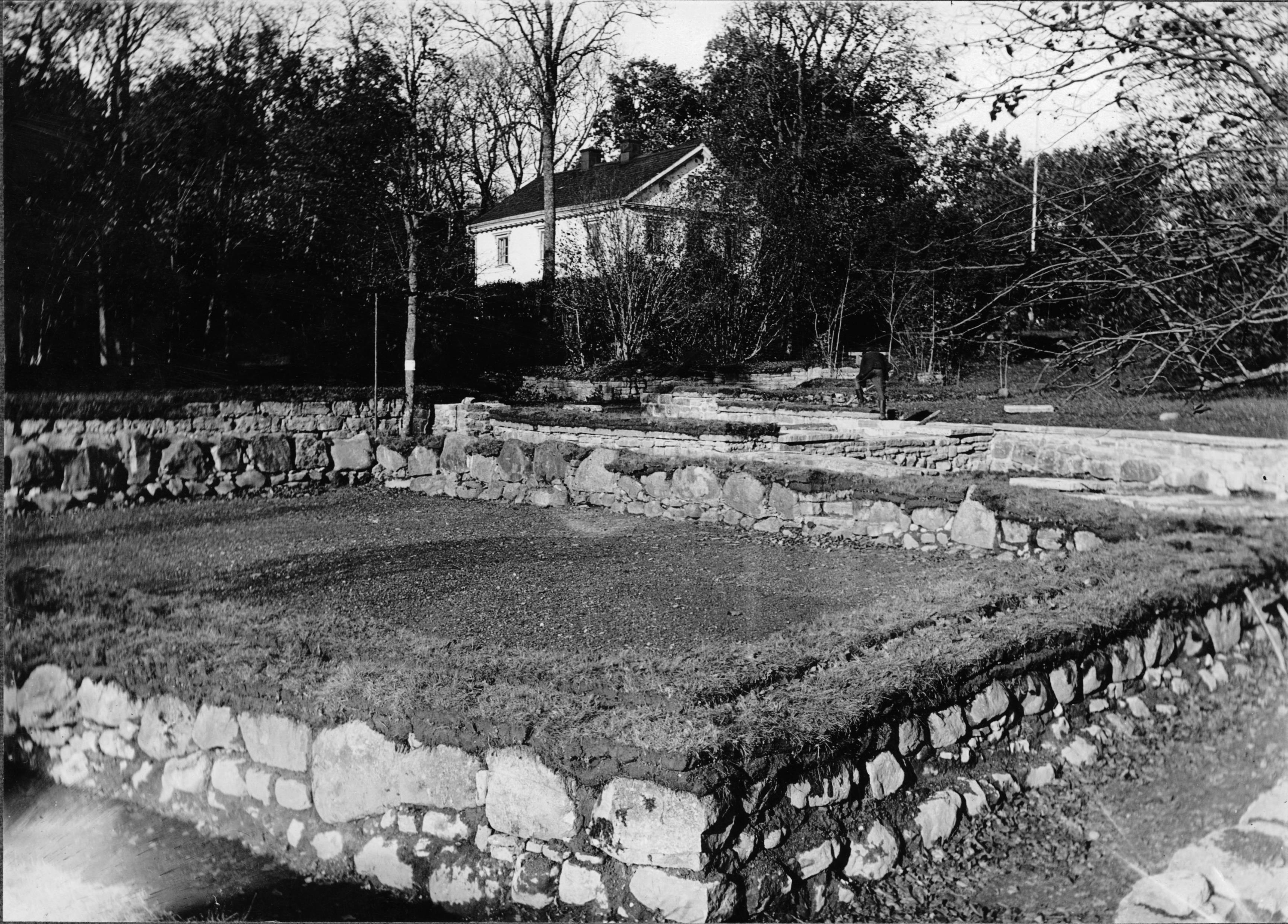 Bertil Waldén, Edsberg, Riseberga klosterruin
