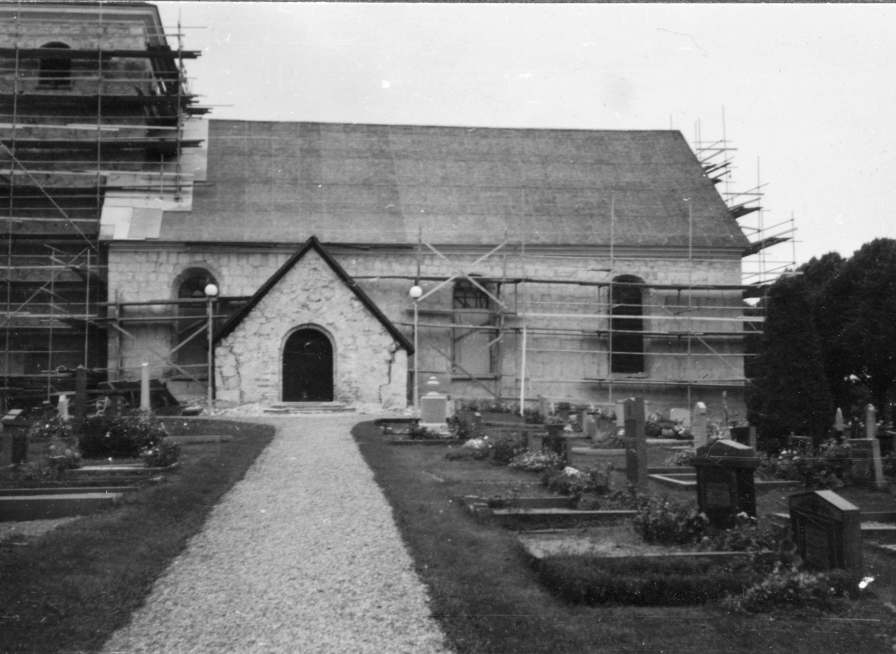 Bertil Waldén, Viby kyrka