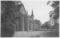 Varnhems klosterkyrka och klosterruin