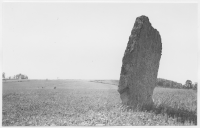 Hornborga socken, resta sandstenshällar i trakten av Ekornavallen