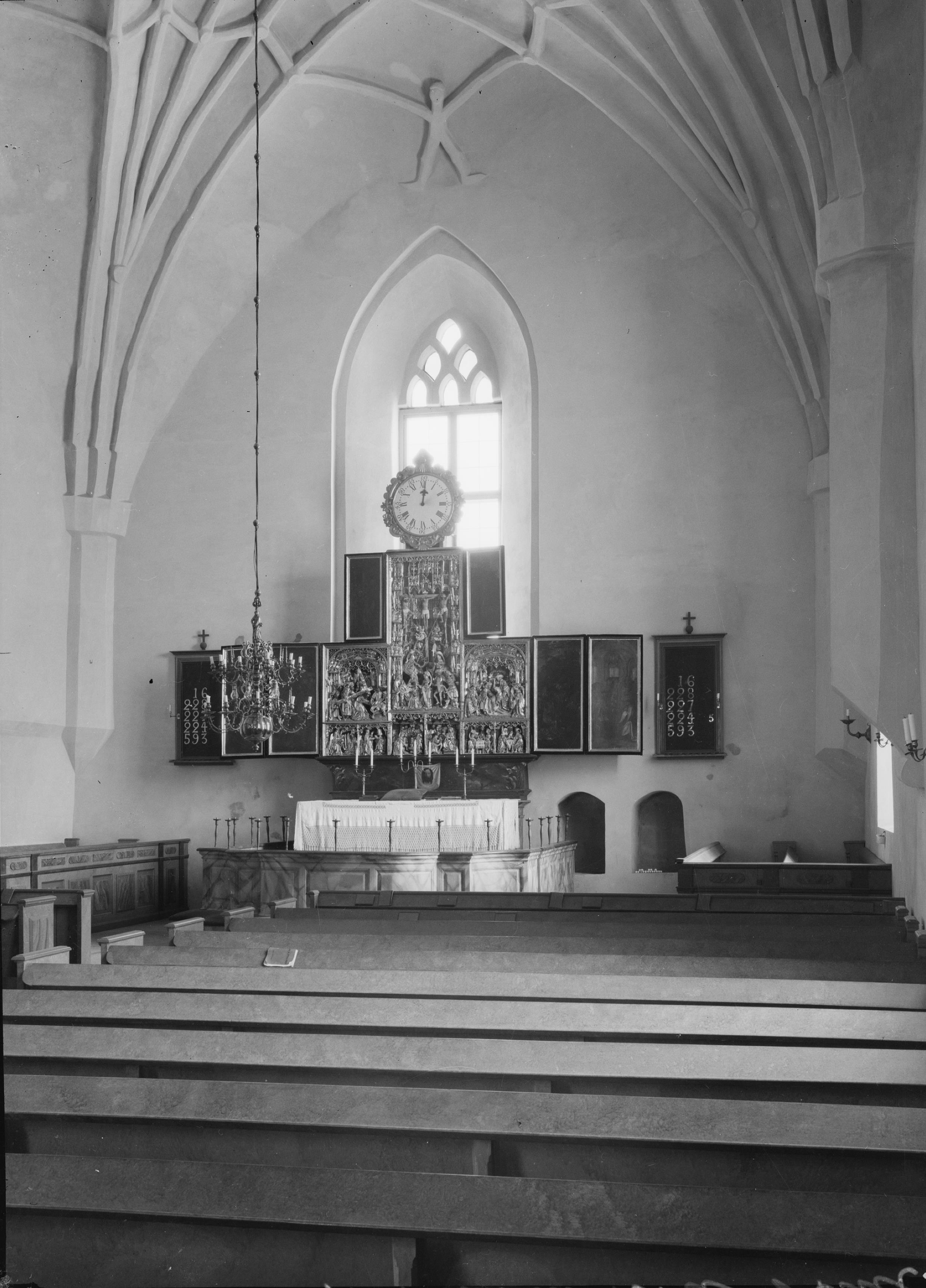 Bertil Berthelson, Möklinta kyrka