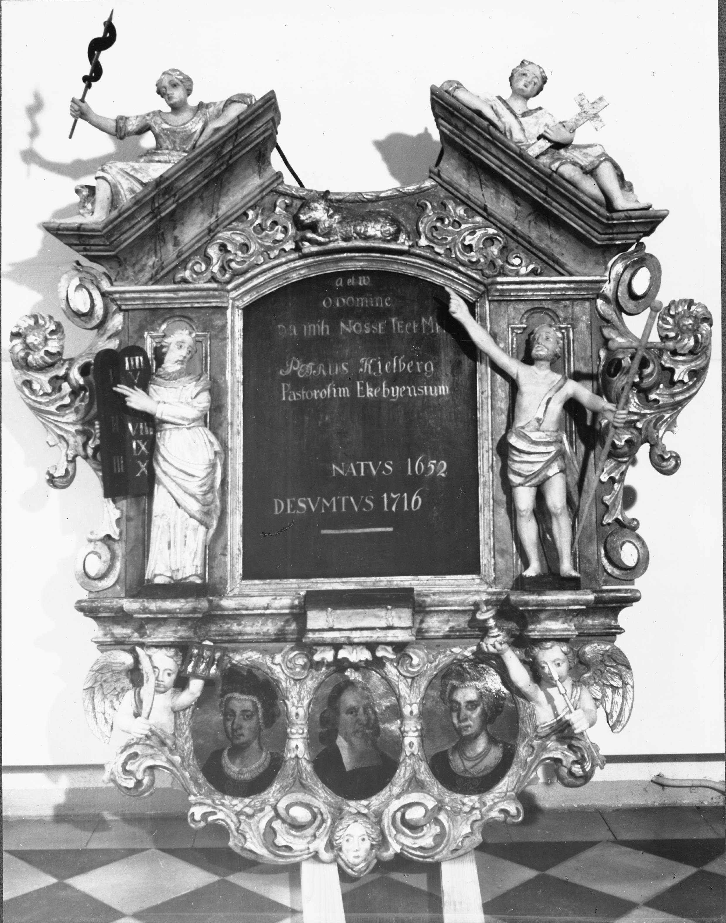 Olle Hellström, Ekby kyrka