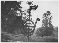 Fröskog, gjutet kors på grav