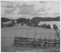Terrängen söder om Rörviken