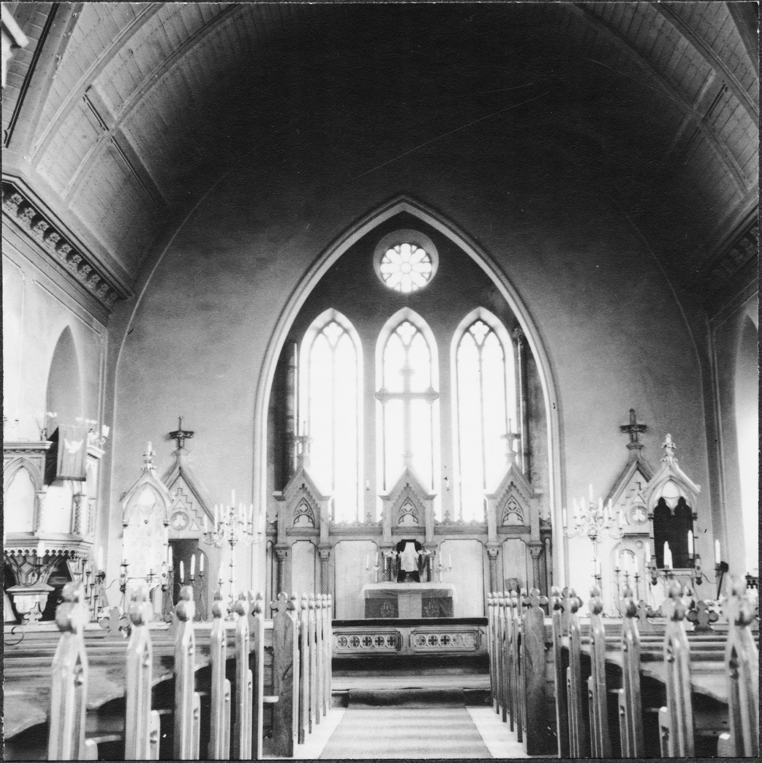 Adolf Niklasson, Tådene kyrka