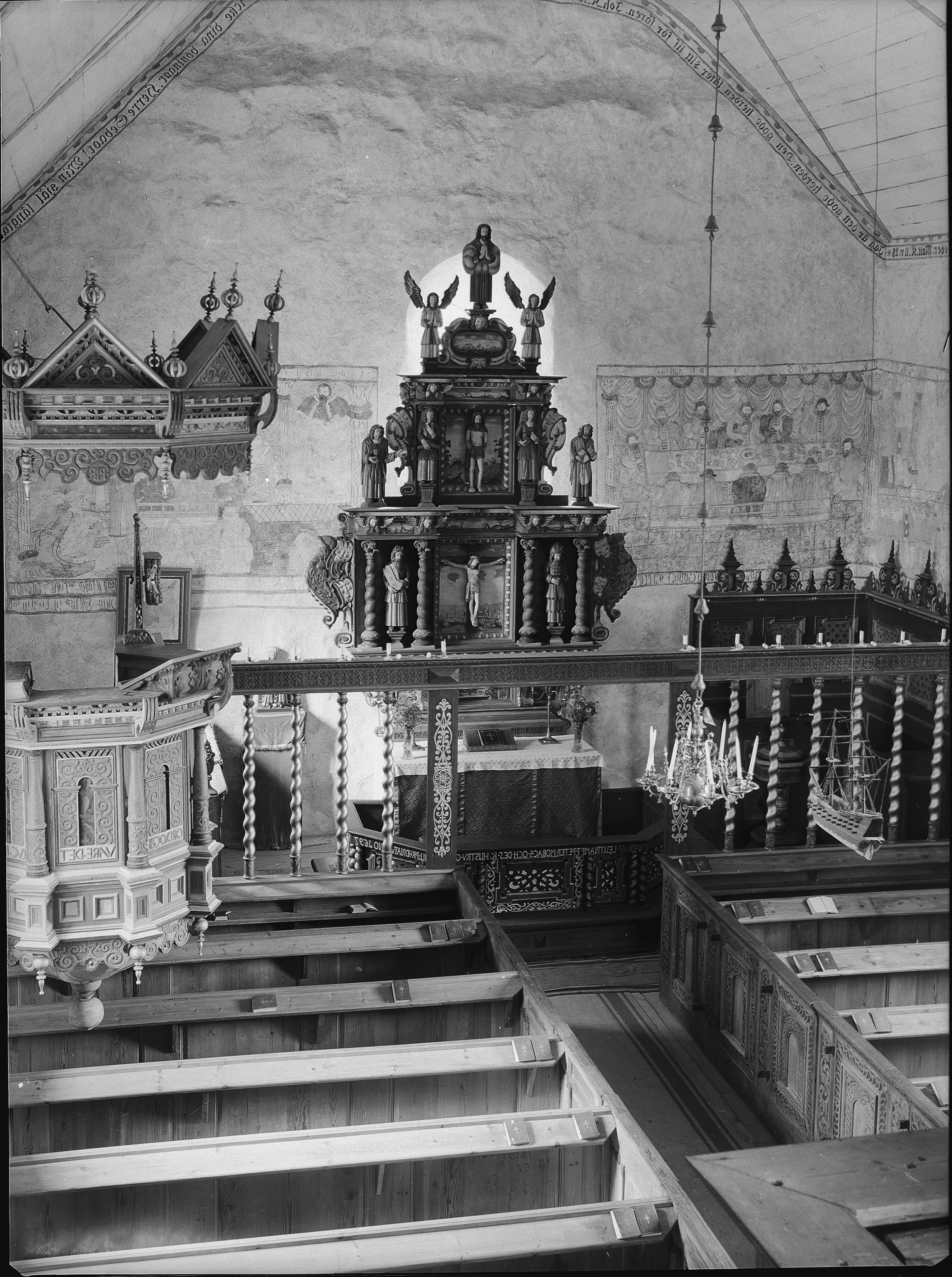 Iwar Anderson, Ragunda gamla kyrka