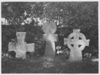 Järns kyrkogård, gravmonument från 1600- och 1700-talen