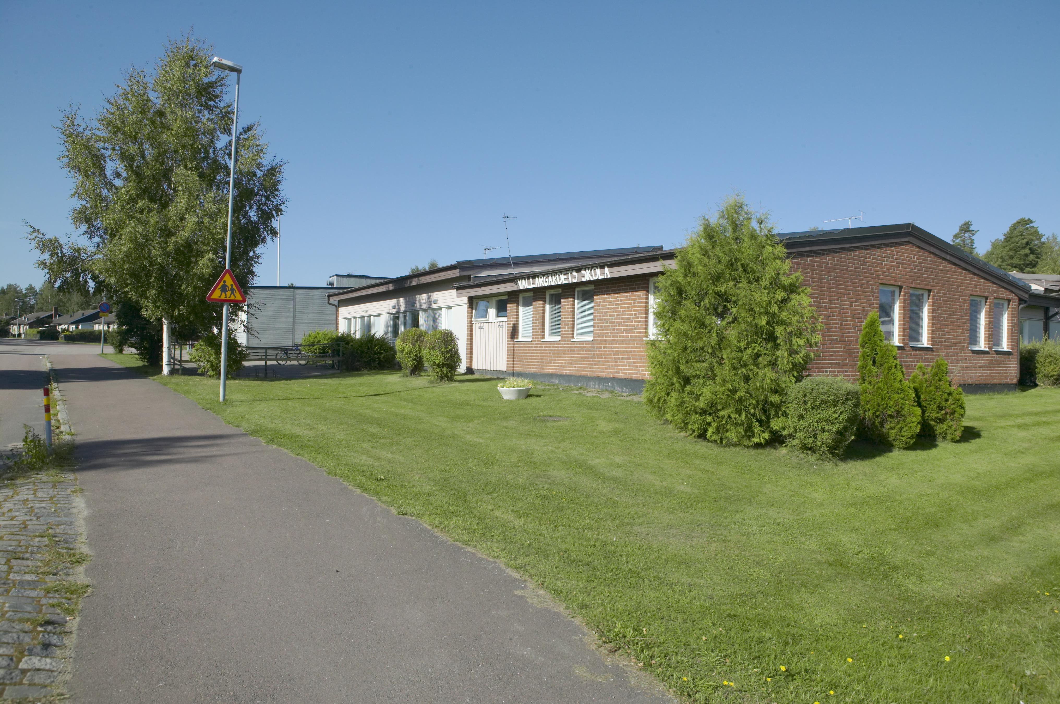 Bengt A Lundberg, Vallargärdets skola