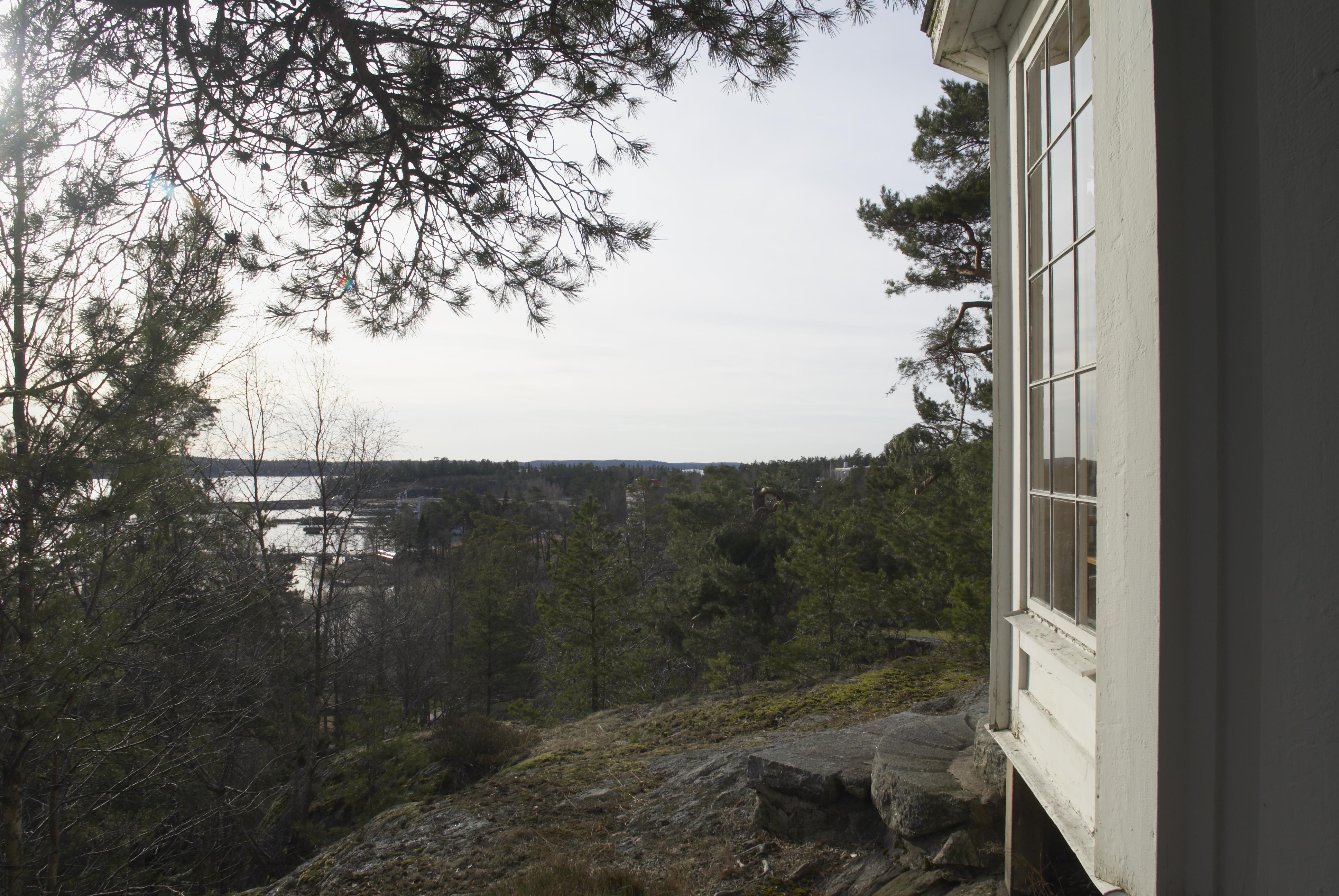 Bengt A Lundberg, Berga slott