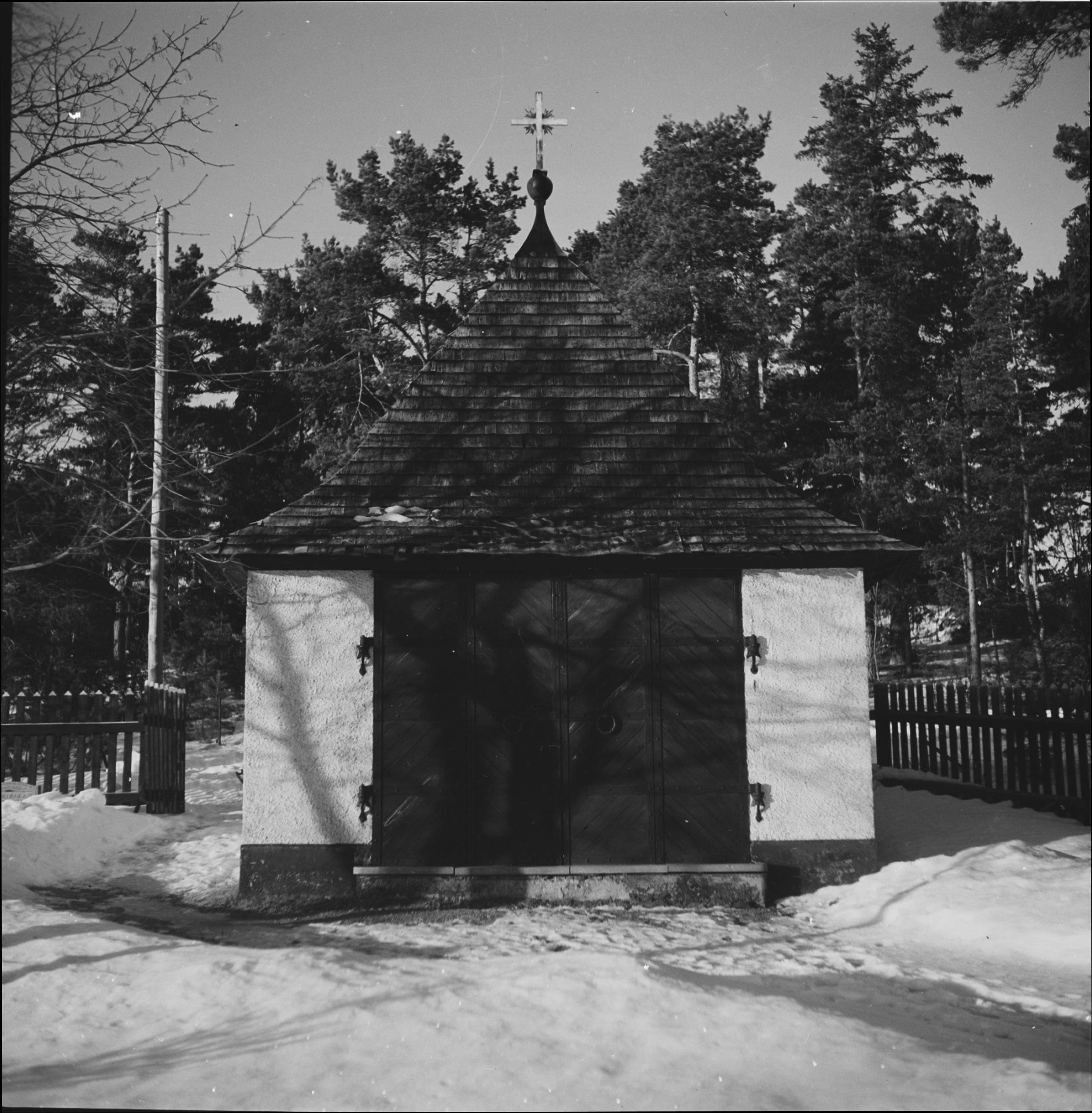 Nils Lagergren, Djurö kyrka