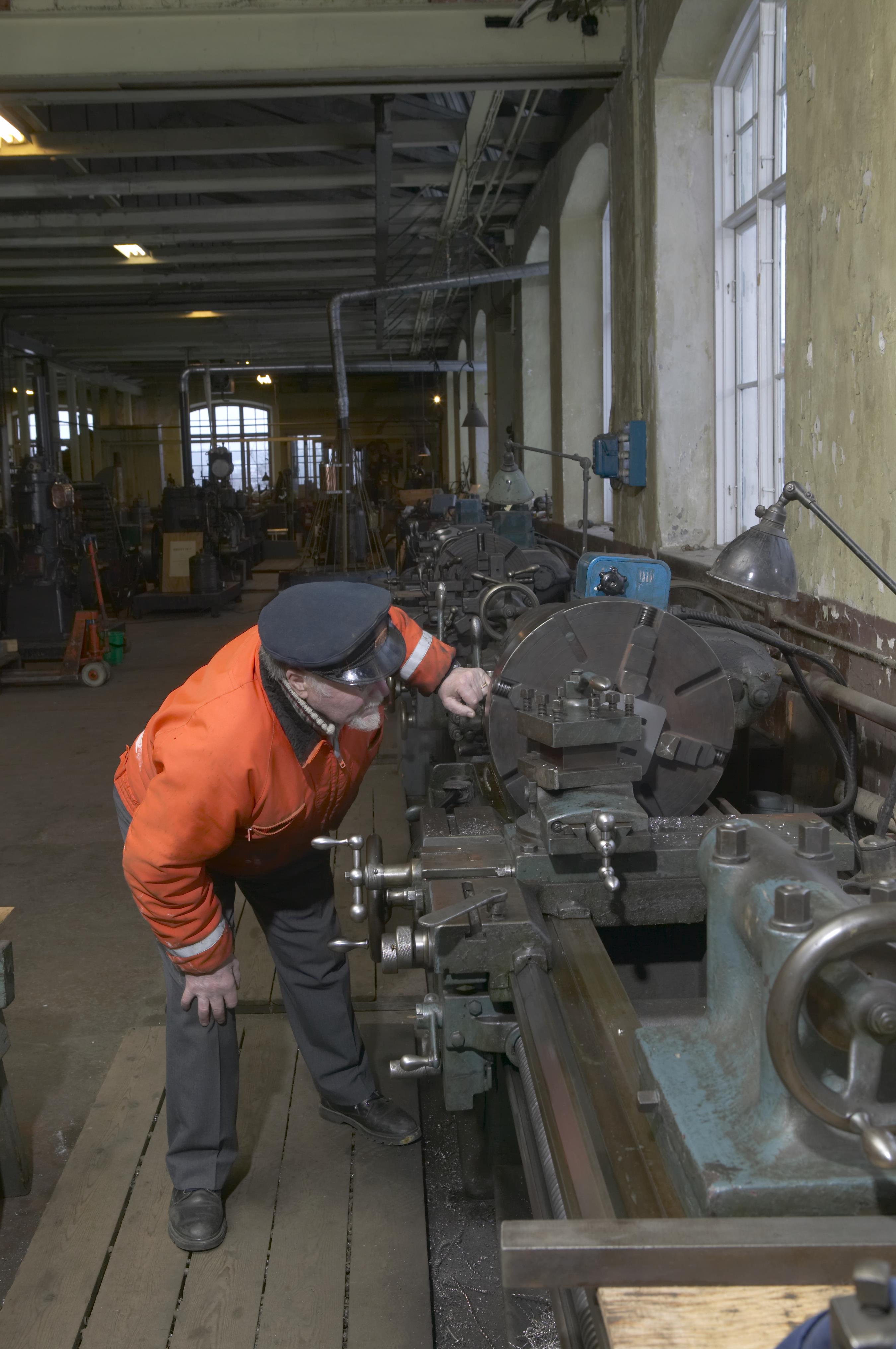 Bengt A Lundberg, Pythagoras motorfabrik