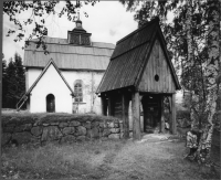 Ytterlännäs gamla kyrka