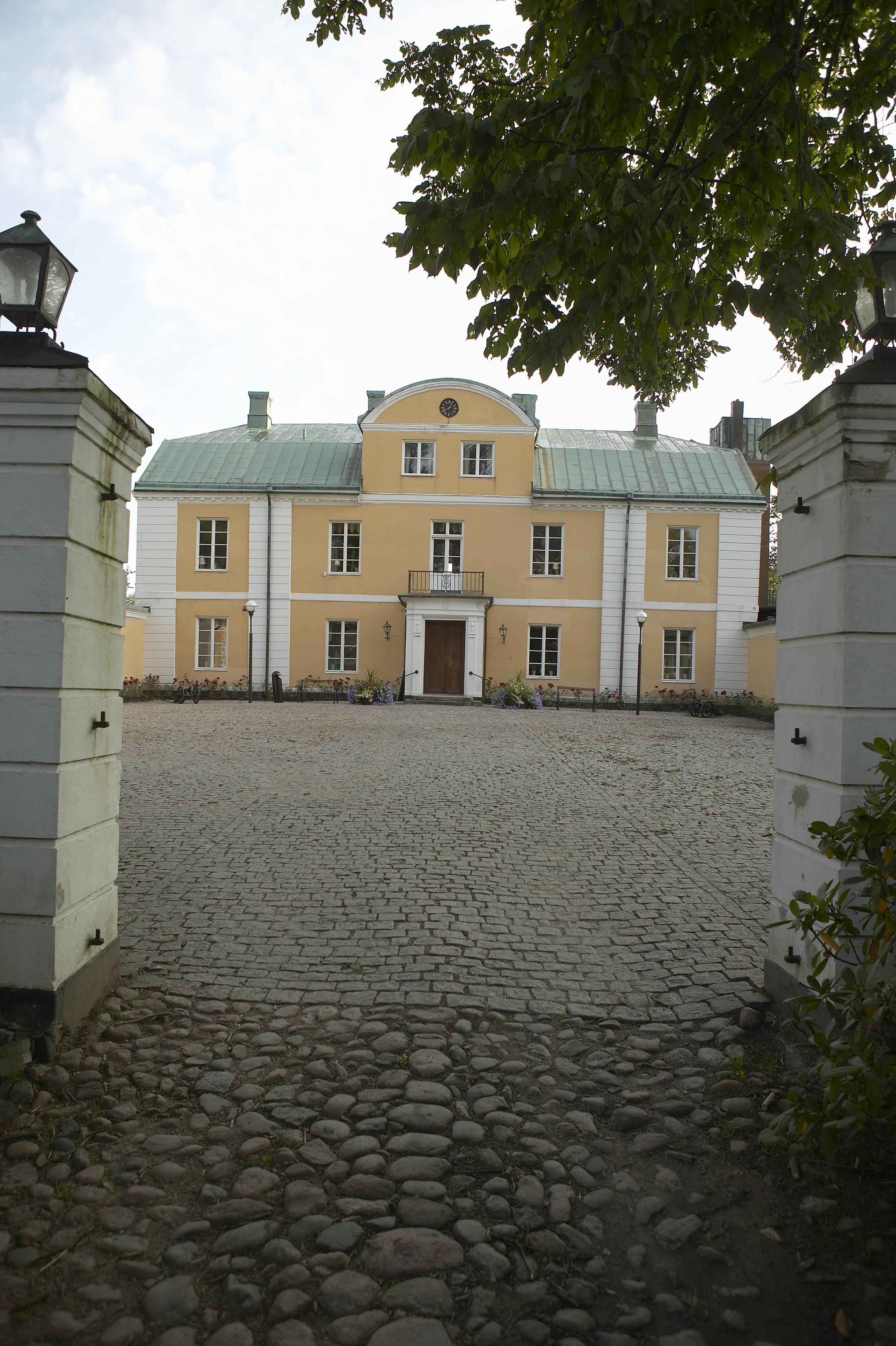Bengt A Lundberg, Wapnö slott