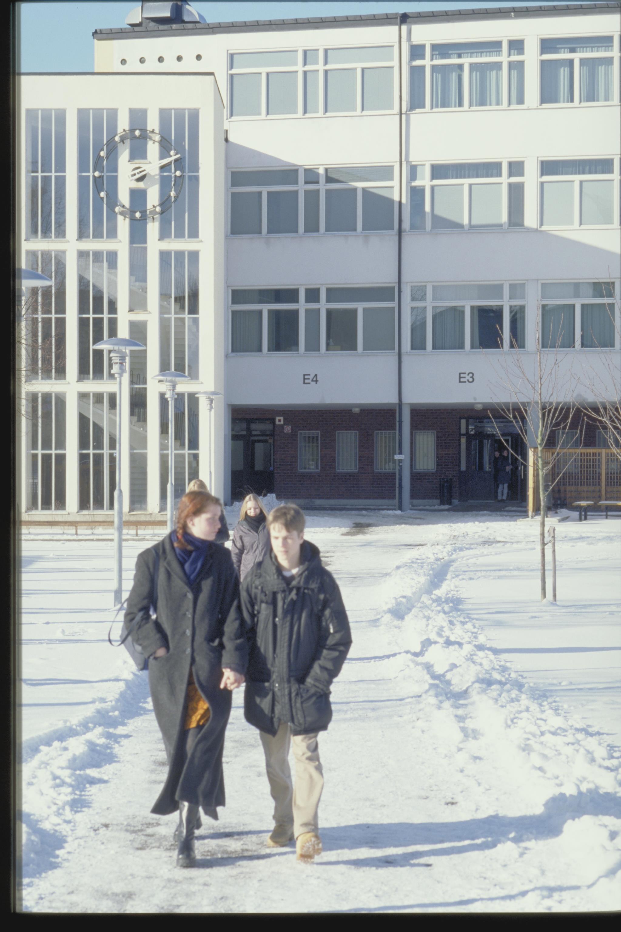 Bengt A Lundberg, Kärrtorps gymnasium