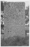 Kinne-Vedums kyrkogård, gravmonument