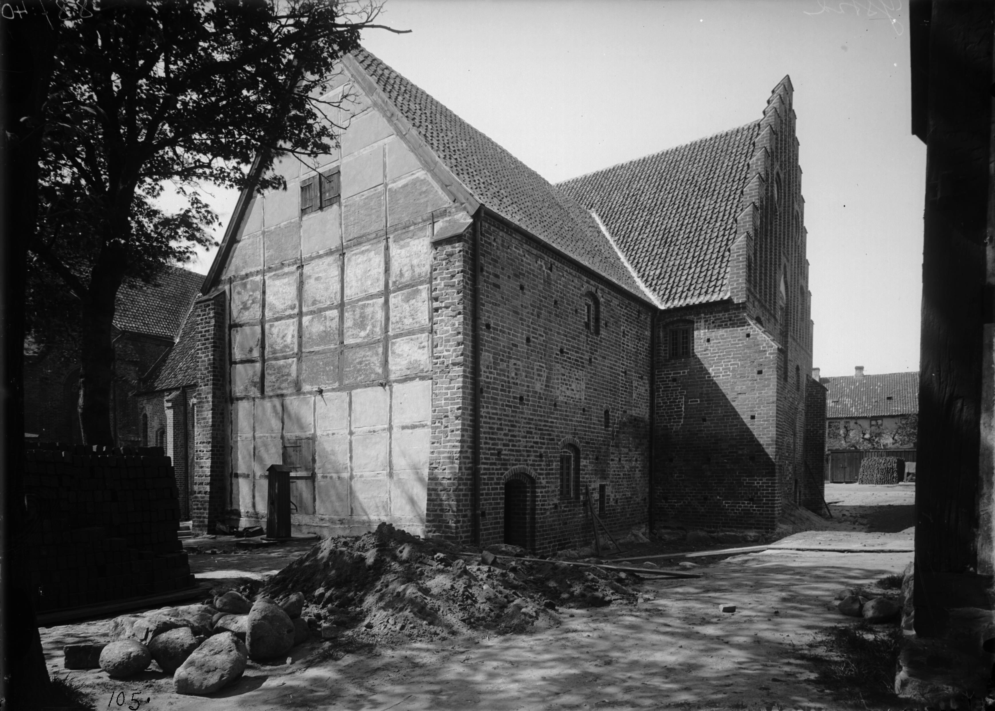 Anders Roland, Sankt Petri kyrka (klosterkyrkan)